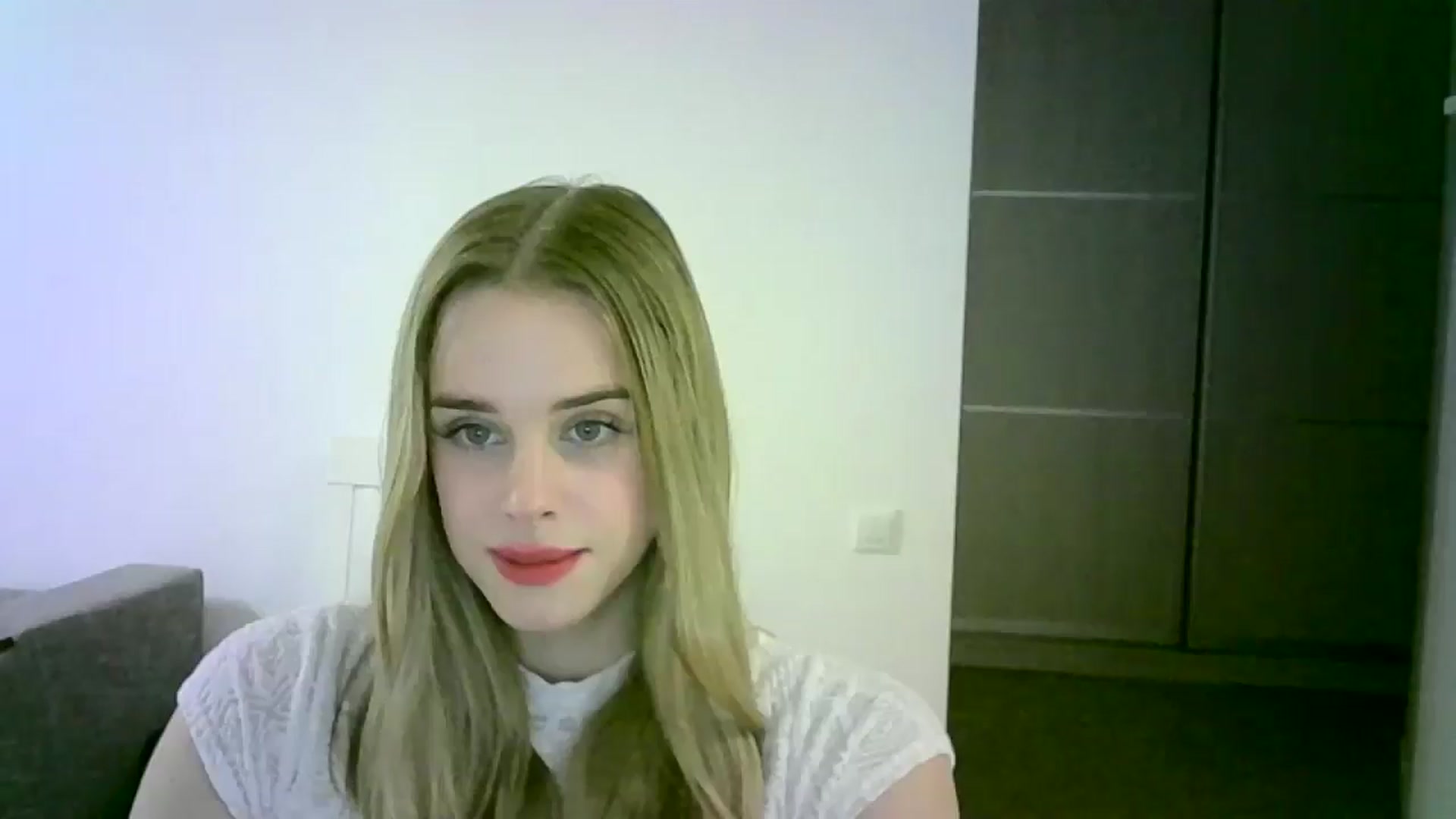 Gallery image thumbnail from JuliaWatson's myfreecams stream on, 11/05/2025, 16:56 image 4 of 20