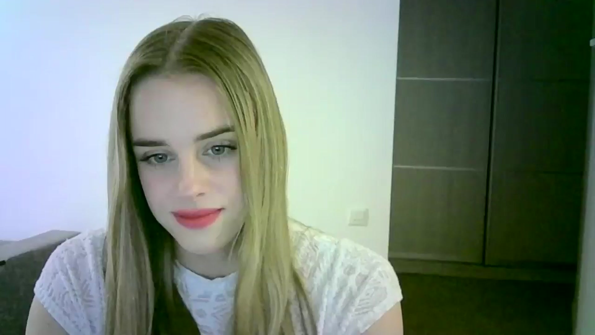 Gallery image thumbnail from JuliaWatson's myfreecams stream on, 11/05/2025, 16:56 image 19 of 20