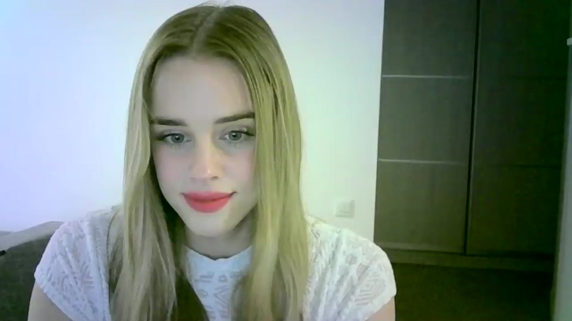 Gallery image thumbnail from JuliaWatson's myfreecams stream on, 11/05/2025, 16:56 image 7 of 20
