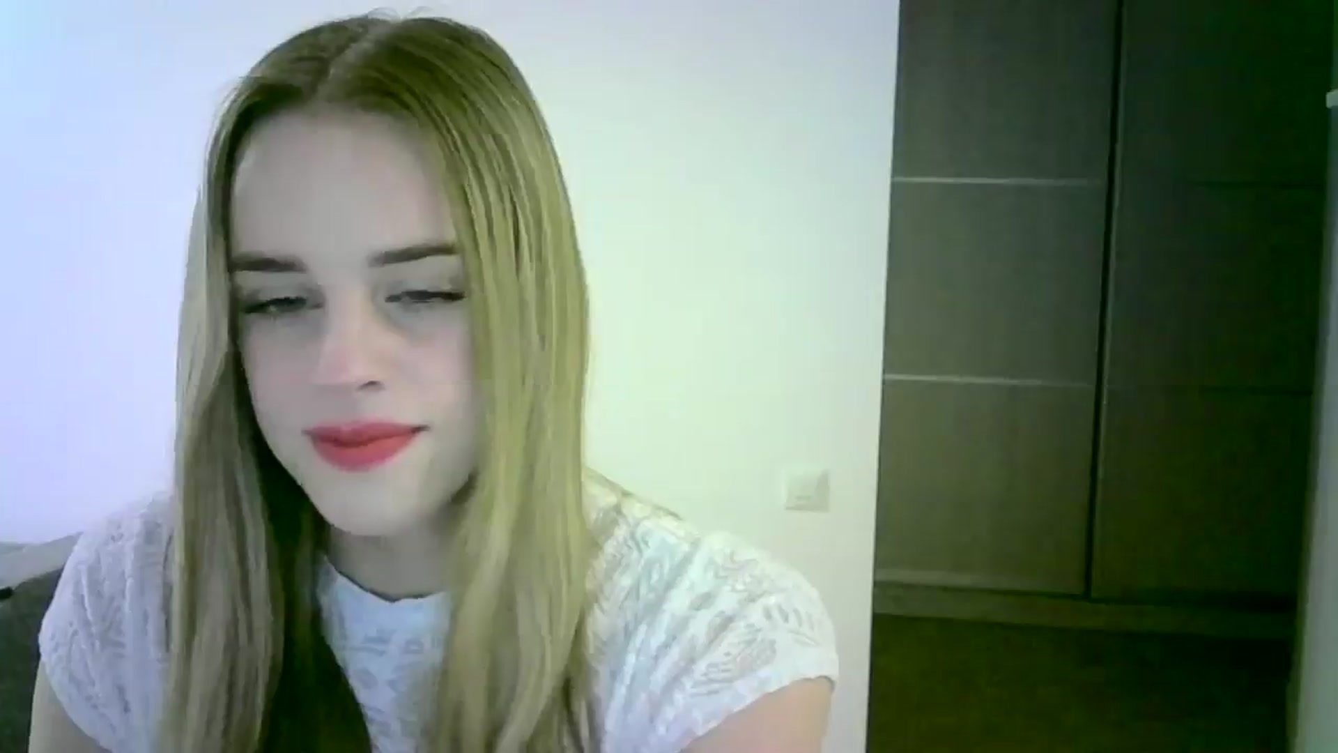 Gallery image thumbnail from JuliaWatson's myfreecams stream on, 11/05/2025, 16:56 image 11 of 20