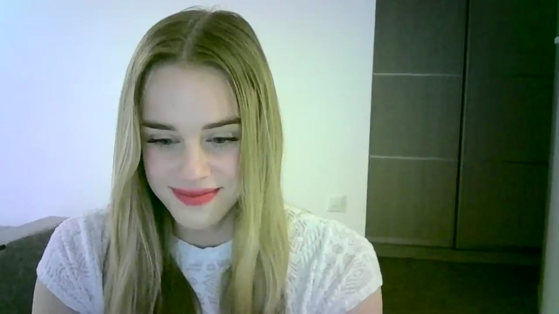 Gallery image thumbnail from JuliaWatson's myfreecams stream on, 11/05/2025, 16:56 image 6 of 20