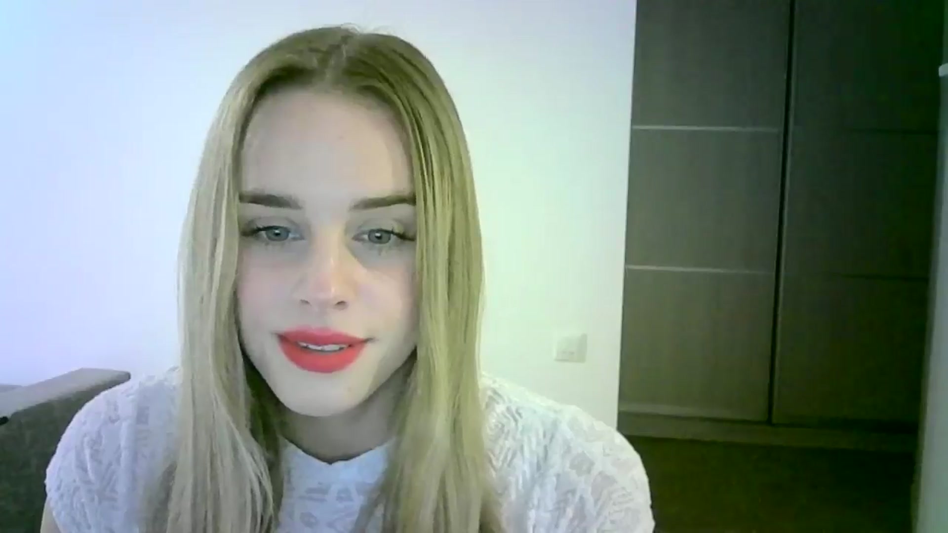 Gallery image thumbnail from JuliaWatson's myfreecams stream on, 11/05/2025, 17:43 image 18 of 20
