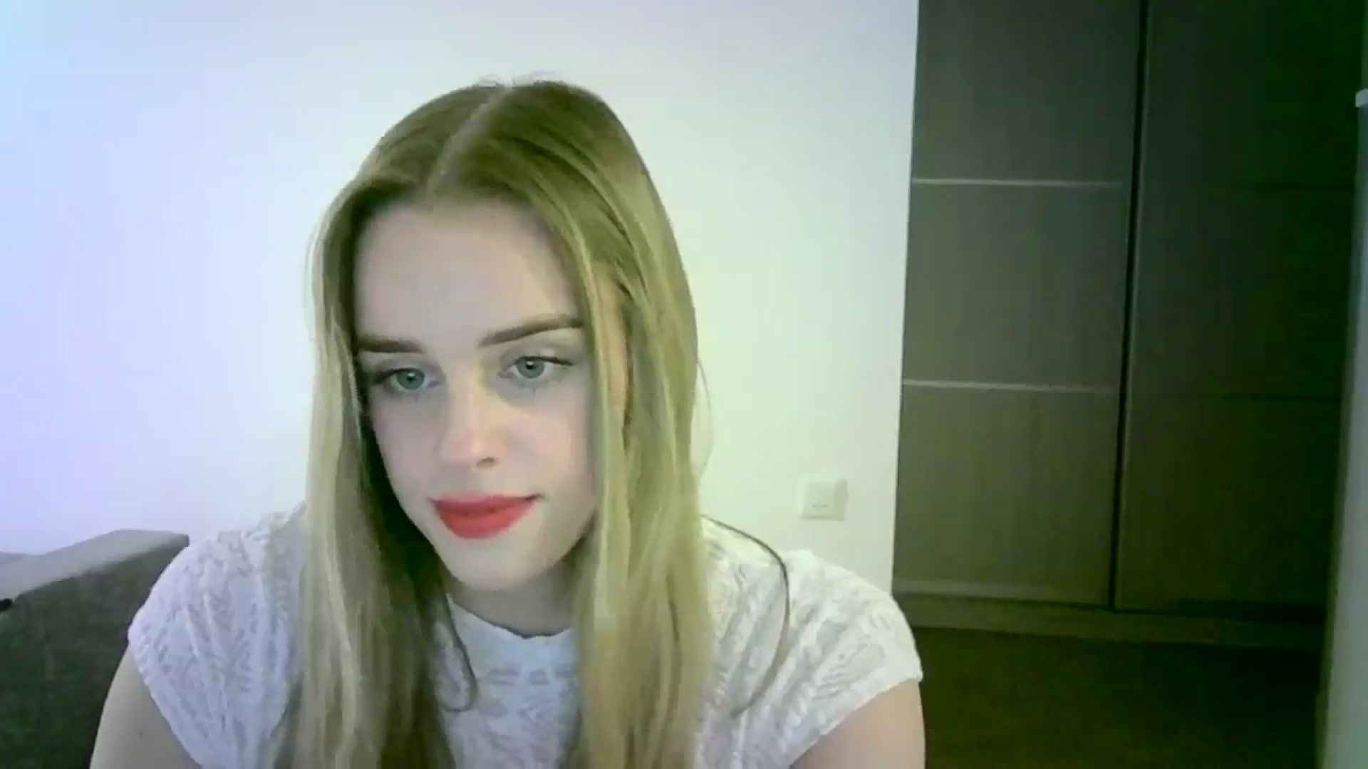 Gallery image thumbnail from JuliaWatson's myfreecams stream on, 11/05/2025, 18:14 image 18 of 20