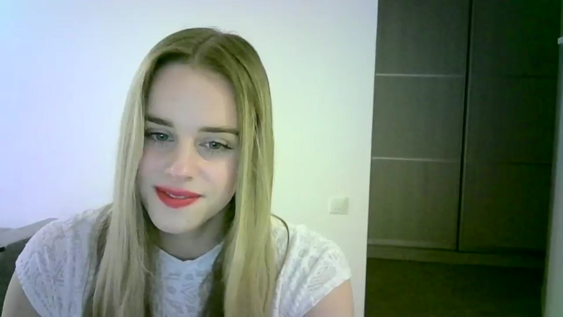 Gallery image thumbnail from JuliaWatson's myfreecams stream on, 11/05/2025, 18:14 image 7 of 20