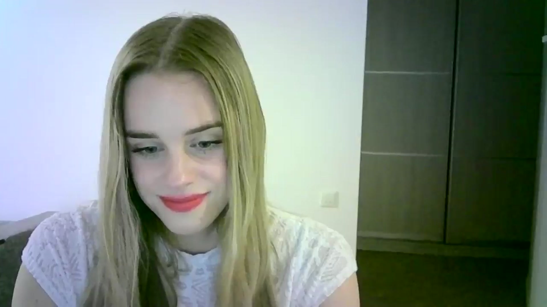 Gallery image thumbnail from JuliaWatson's myfreecams stream on, 11/05/2025, 18:59 image 7 of 20