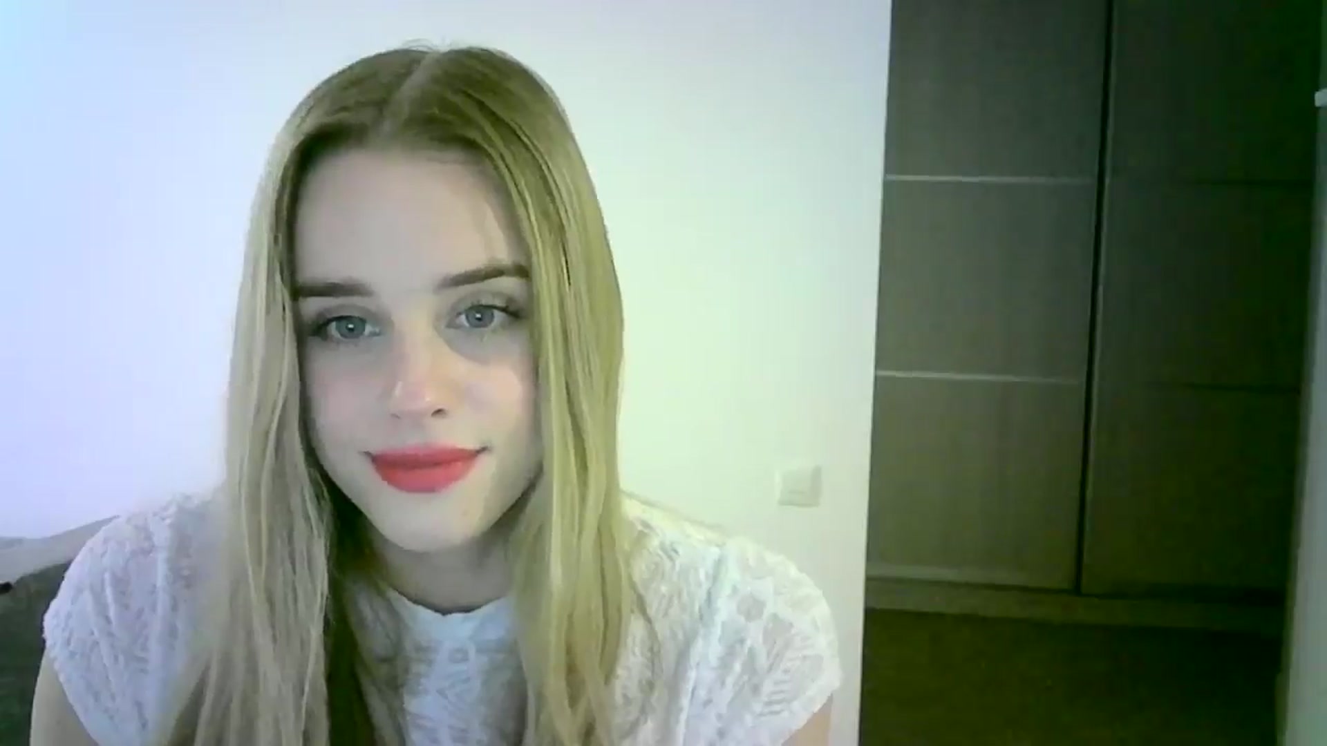Gallery image thumbnail from JuliaWatson's myfreecams stream on, 11/05/2025, 18:59 image 10 of 20