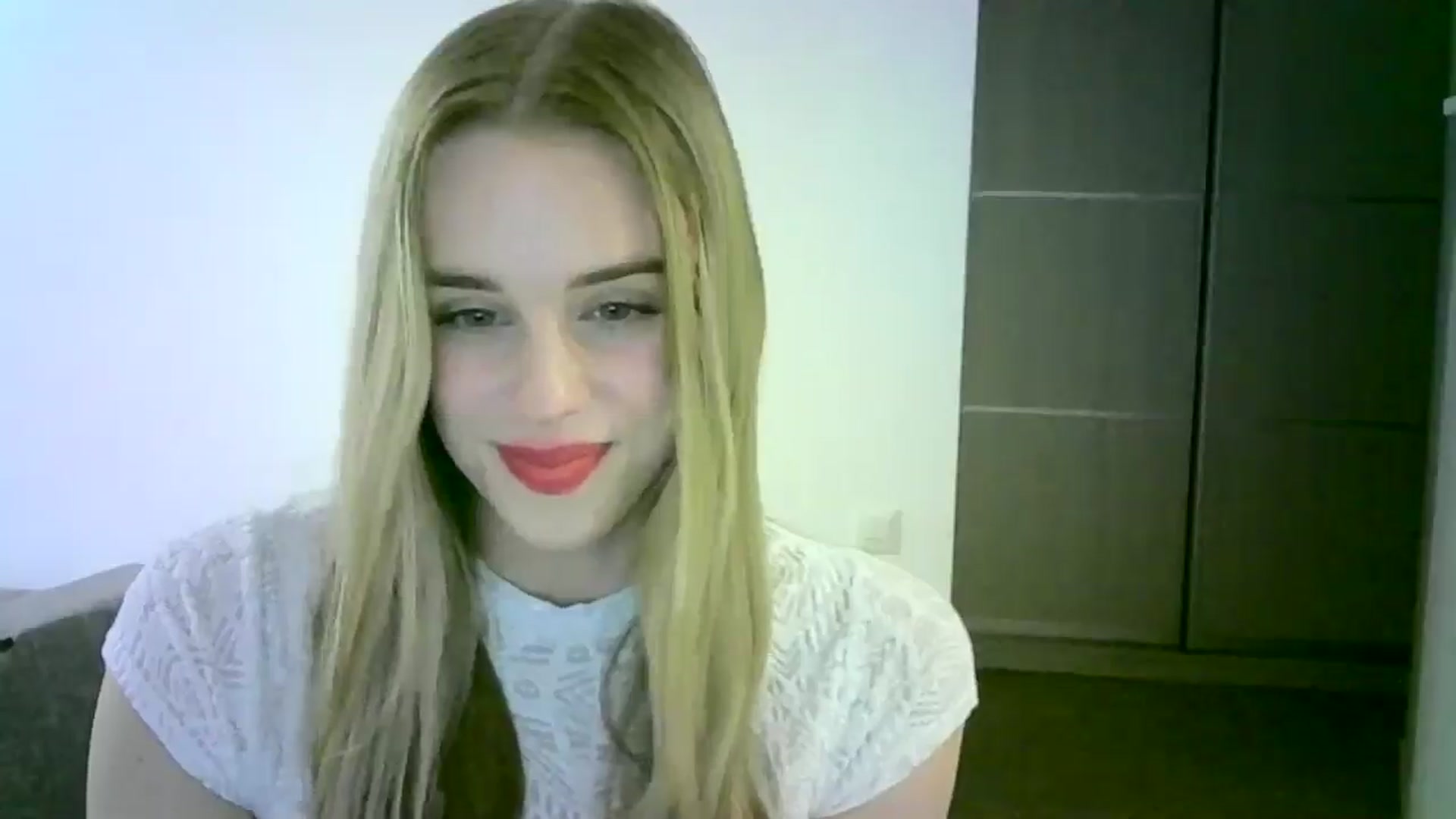 Gallery image thumbnail from JuliaWatson's myfreecams stream on, 11/05/2025, 18:59 image 13 of 20