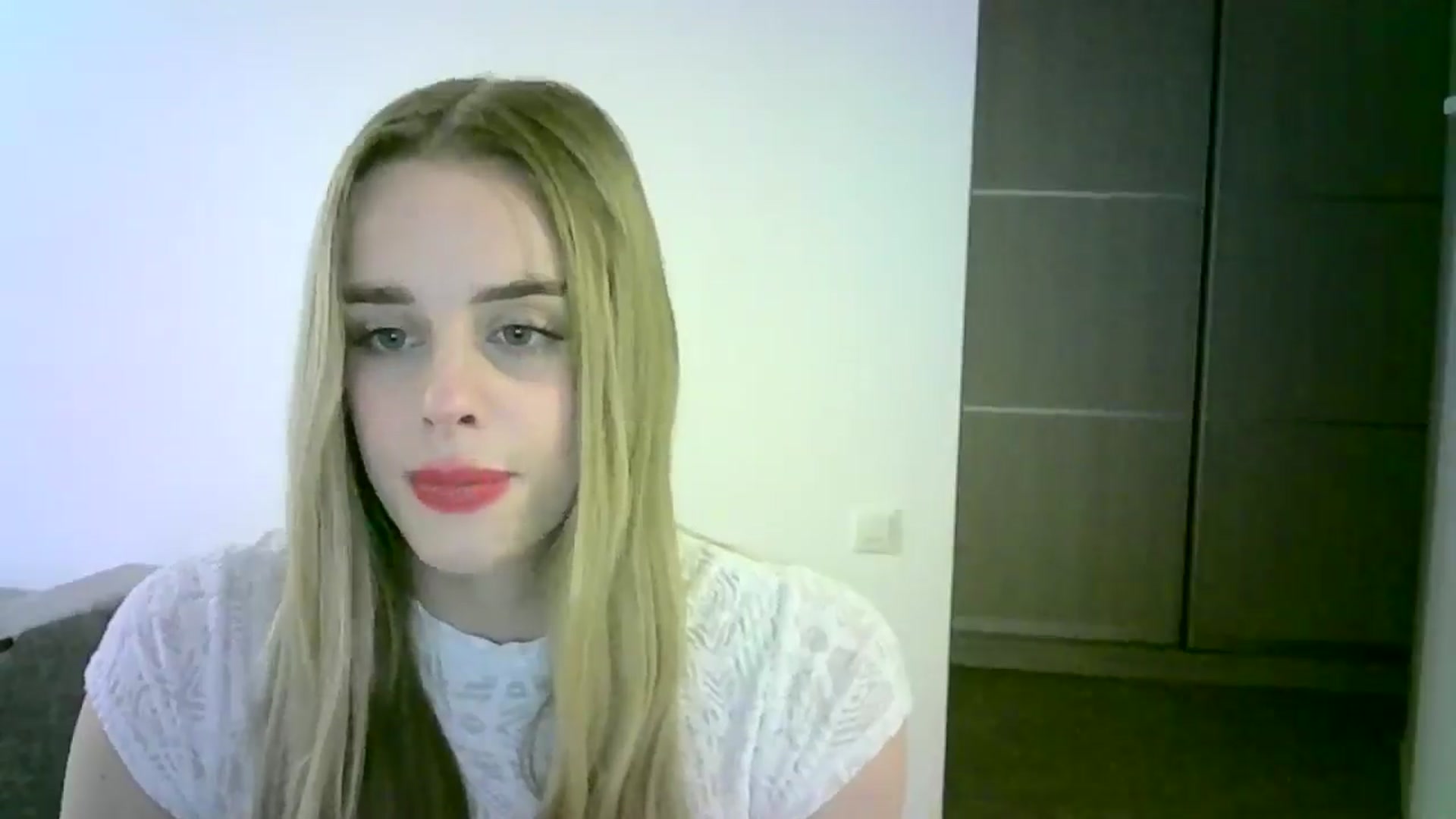 Gallery image thumbnail from JuliaWatson's myfreecams stream on, 11/05/2025, 18:59 image 18 of 20