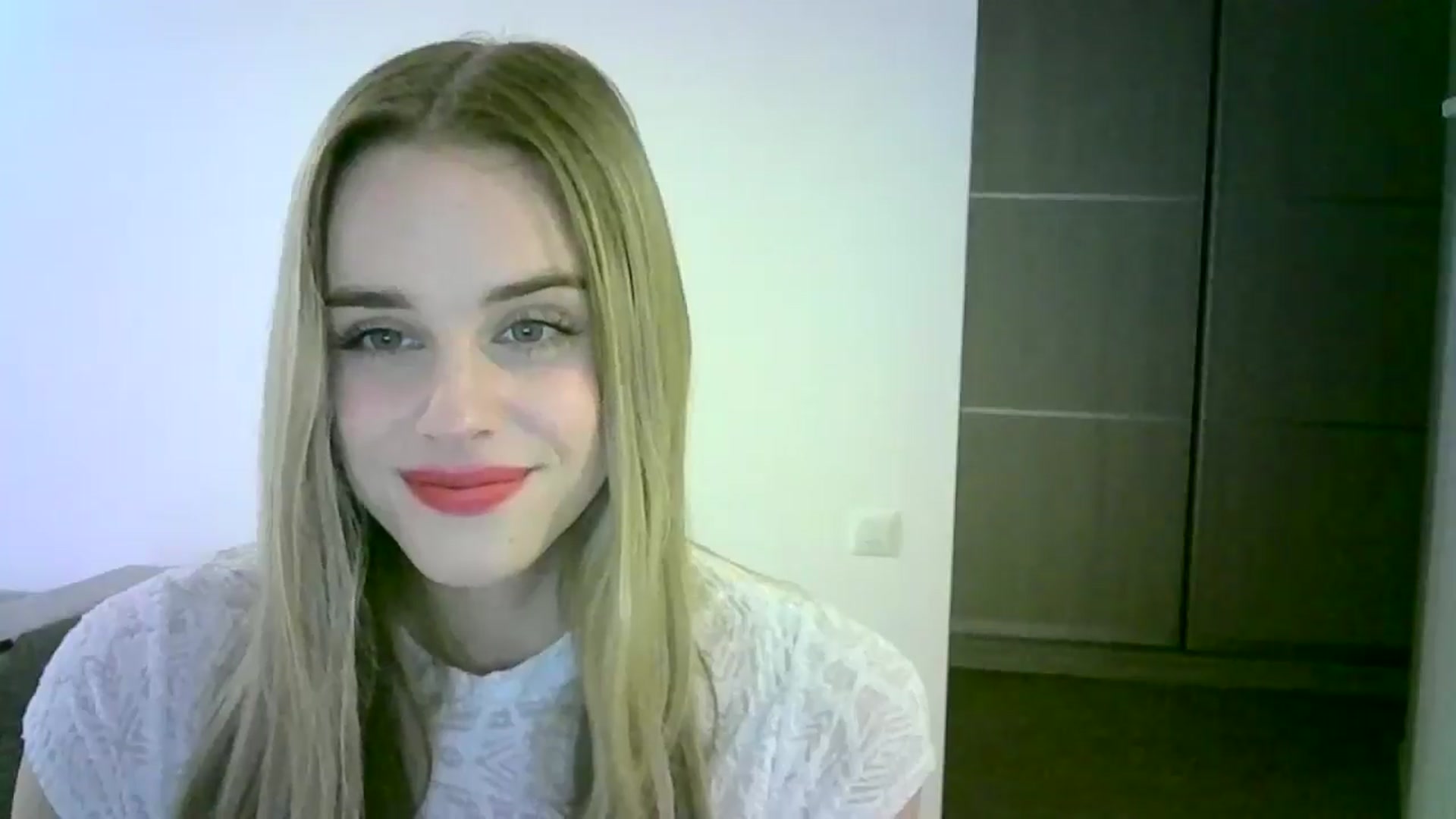Gallery image thumbnail from JuliaWatson's myfreecams stream on, 11/05/2025, 18:59 image 5 of 20