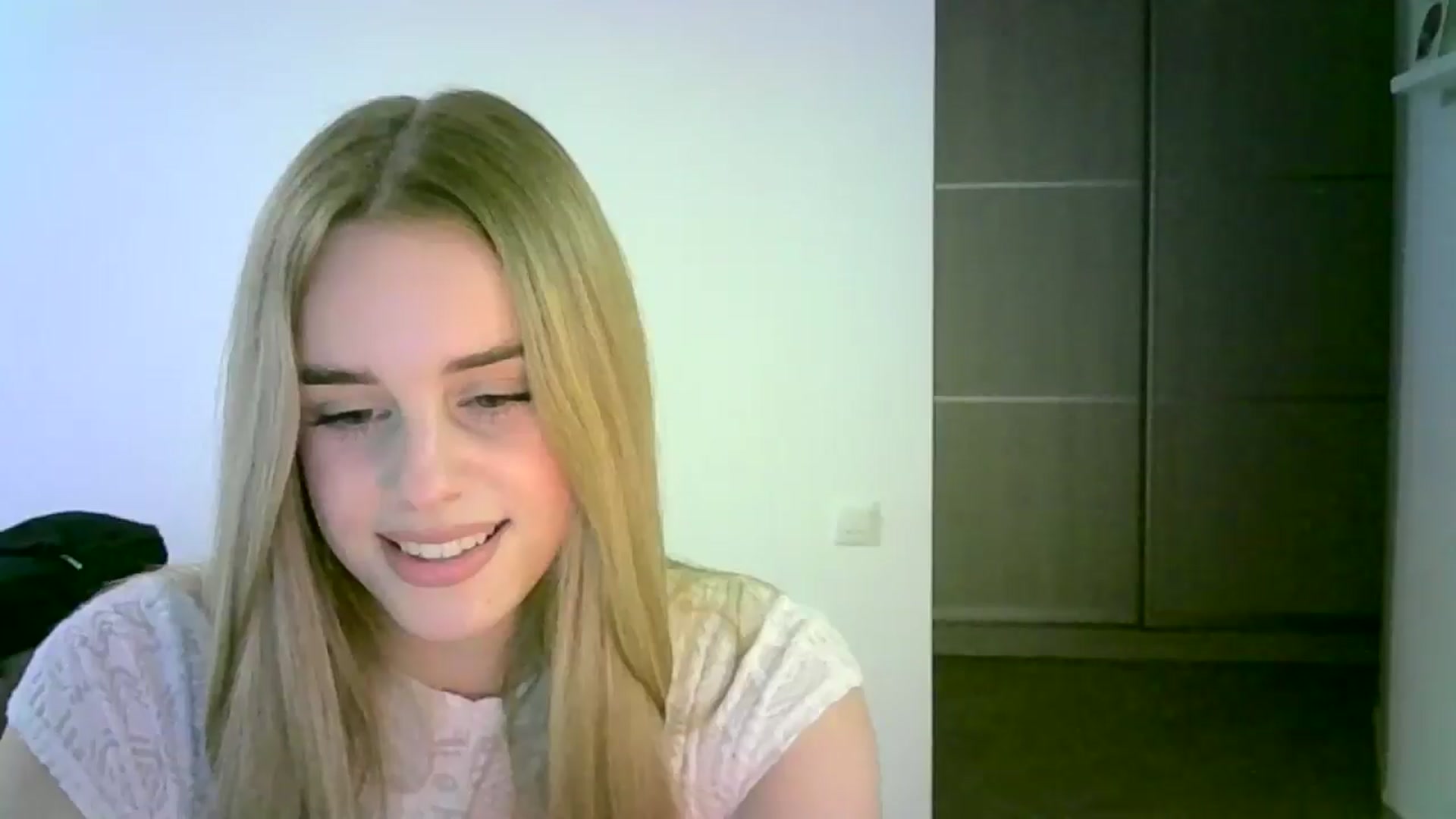 Gallery image thumbnail from JuliaWatson's myfreecams stream on, 11/06/2025, 19:14 image 6 of 20