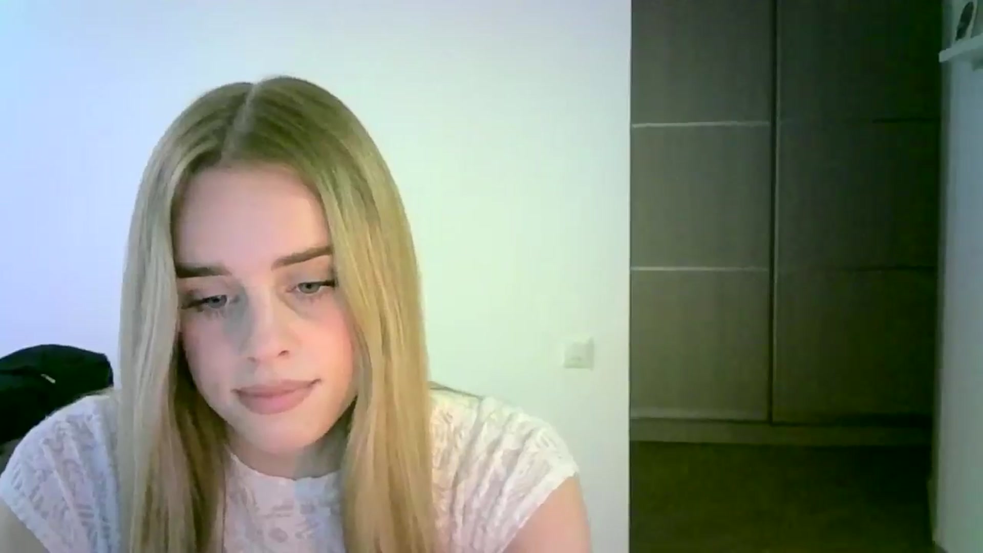 Gallery image thumbnail from JuliaWatson's myfreecams stream on, 11/06/2025, 19:45 image 15 of 20
