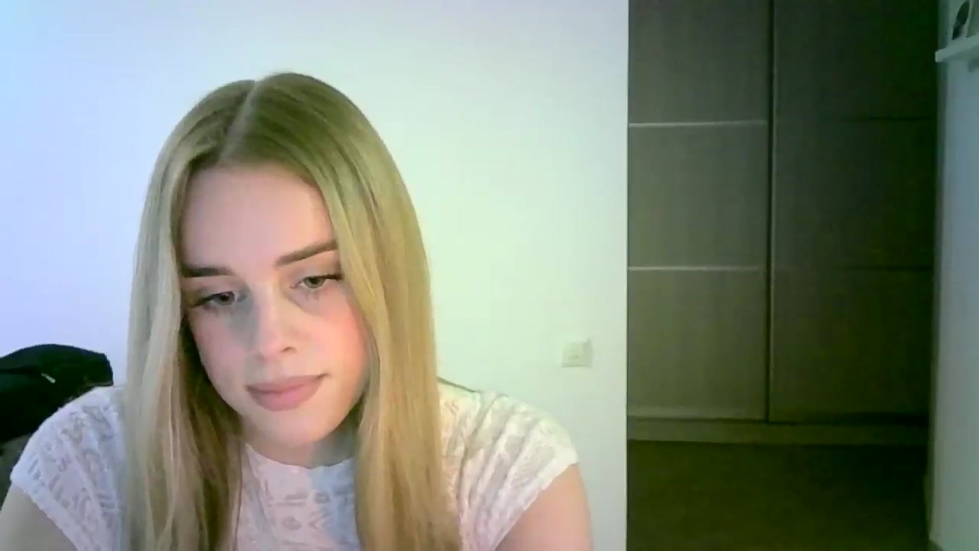 Gallery image thumbnail from JuliaWatson's myfreecams stream on, 11/06/2025, 19:45 image 8 of 20