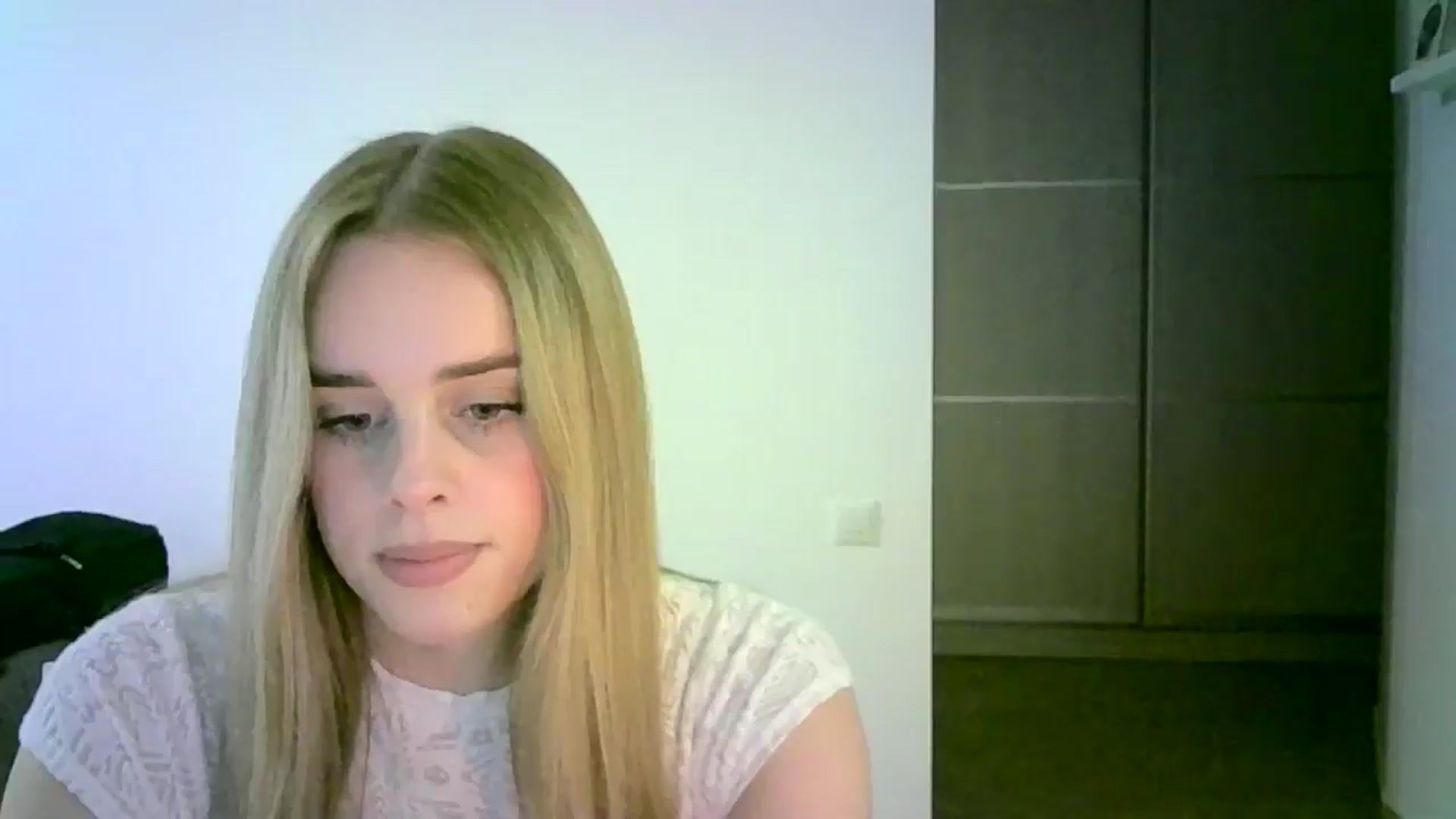 Gallery image thumbnail from JuliaWatson's myfreecams stream on, 11/06/2025, 19:45 image 17 of 20