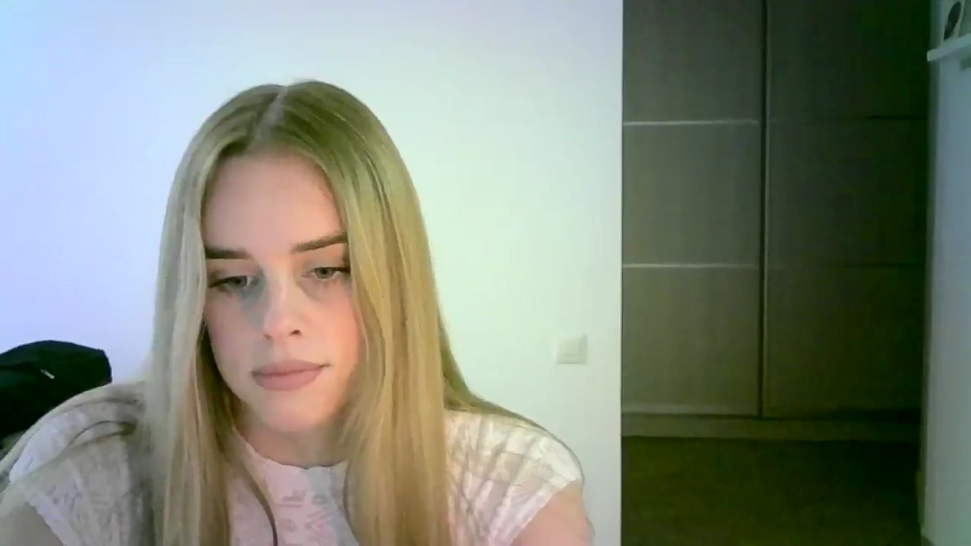 Gallery image thumbnail from JuliaWatson's myfreecams stream on, 11/06/2025, 19:45 image 20 of 20