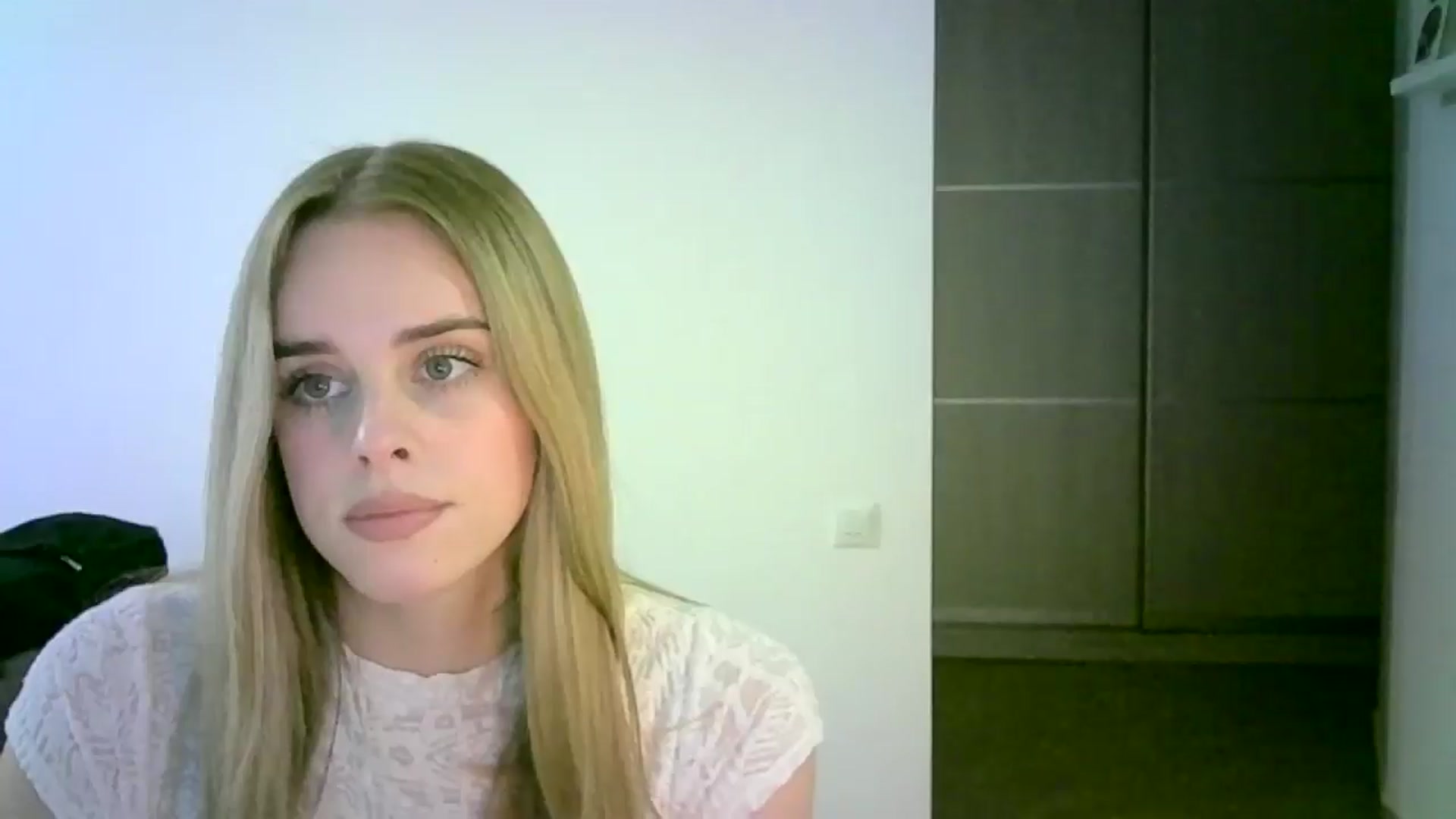Gallery image thumbnail from JuliaWatson's myfreecams stream on, 11/06/2025, 19:45 image 18 of 20
