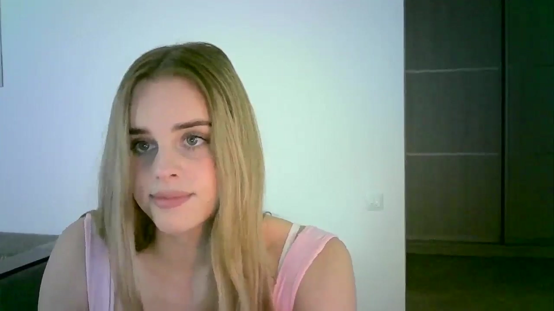 Gallery image thumbnail from JuliaWatson's myfreecams stream on, 11/07/2025, 11:55 image 7 of 20