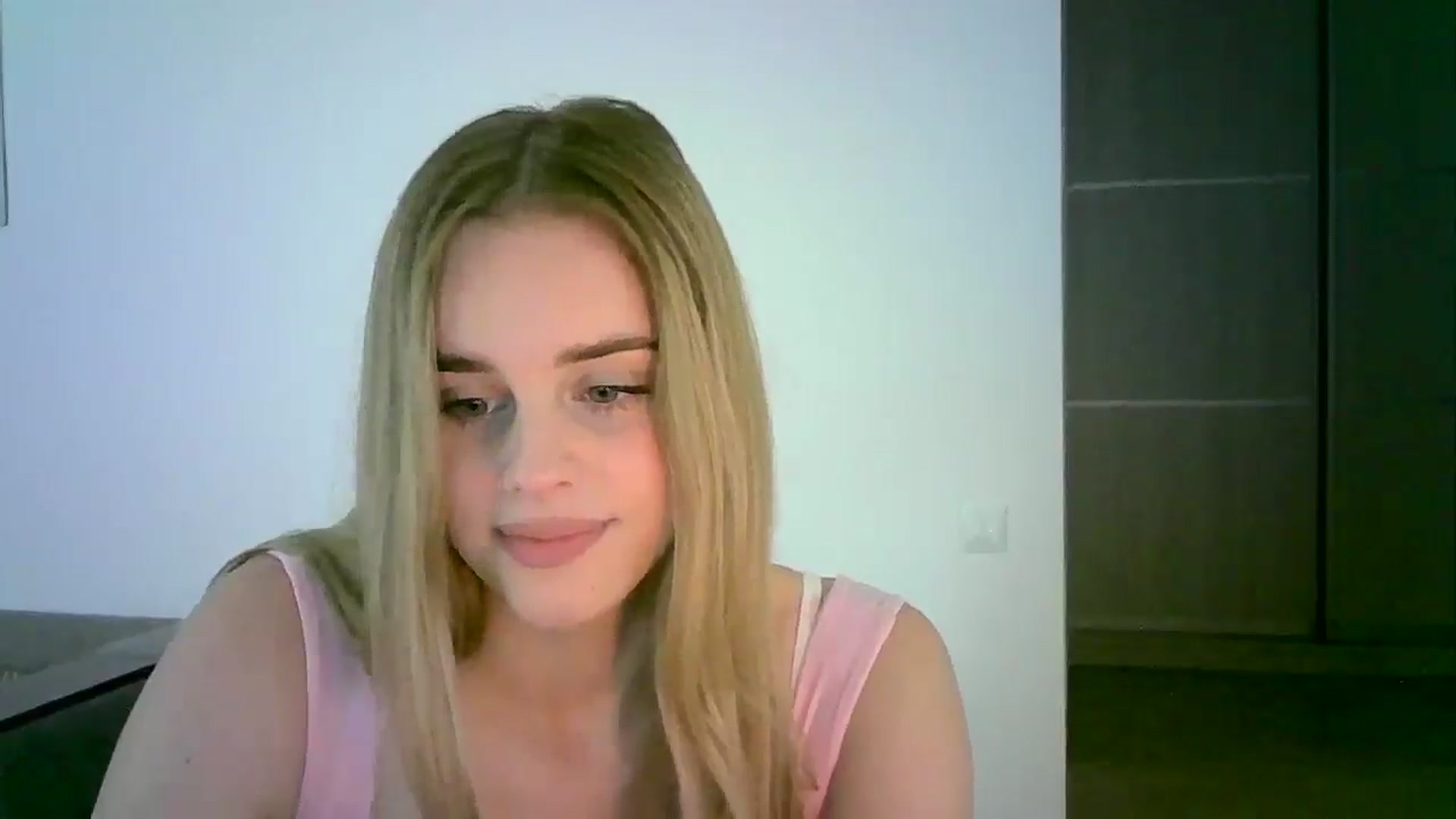 Gallery image thumbnail from JuliaWatson's myfreecams stream on, 11/07/2025, 11:55 image 9 of 20