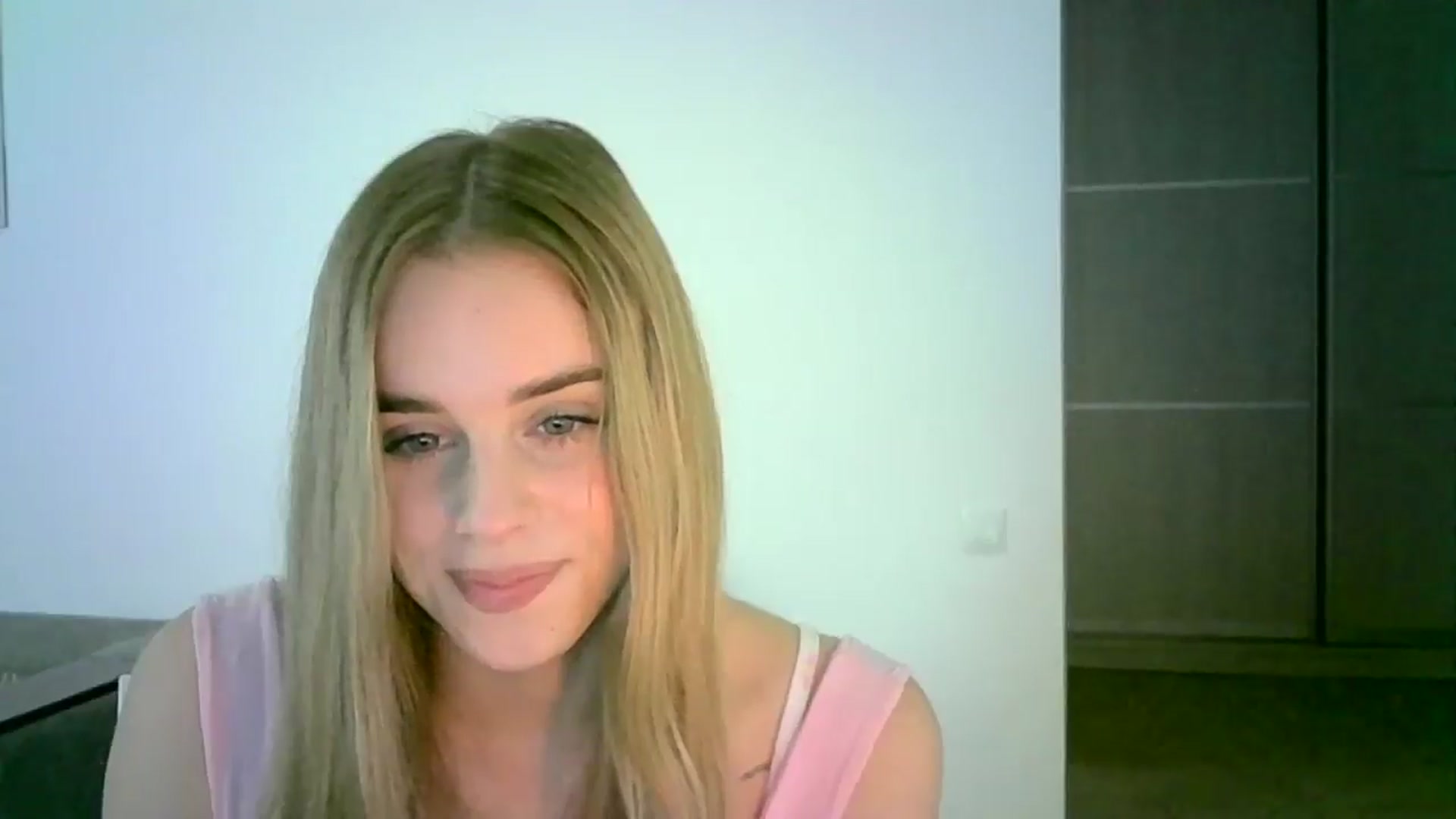Gallery image thumbnail from JuliaWatson's myfreecams stream on, 11/07/2025, 12:29 image 5 of 20