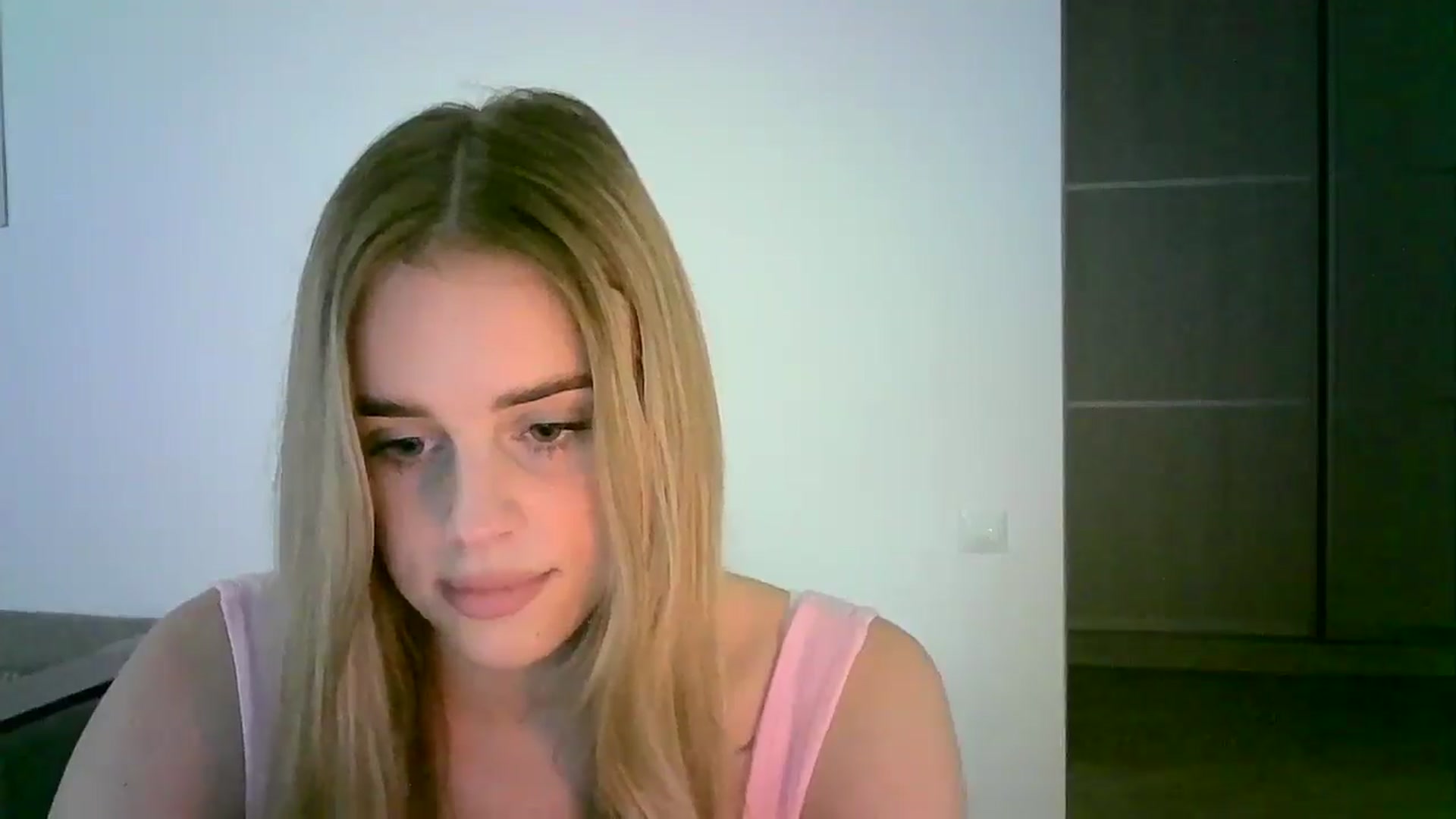 Gallery image thumbnail from JuliaWatson's myfreecams stream on, 11/07/2025, 12:29 image 14 of 20