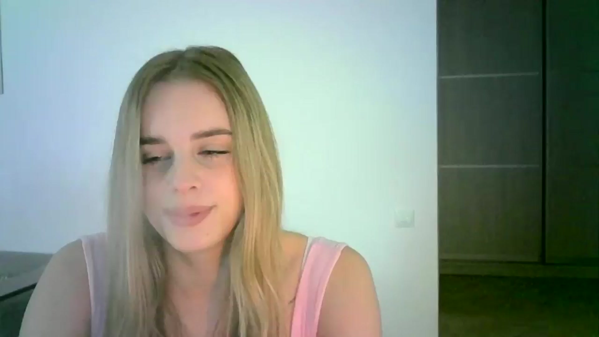 Gallery image thumbnail from JuliaWatson's myfreecams stream on, 11/07/2025, 12:29 image 1 of 20