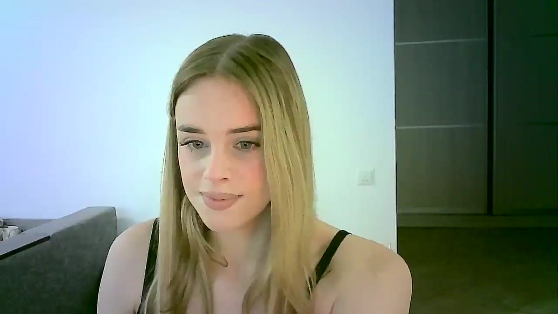 Gallery image thumbnail from JuliaWatson's myfreecams stream on, 11/11/2025, 09:22 image 9 of 20