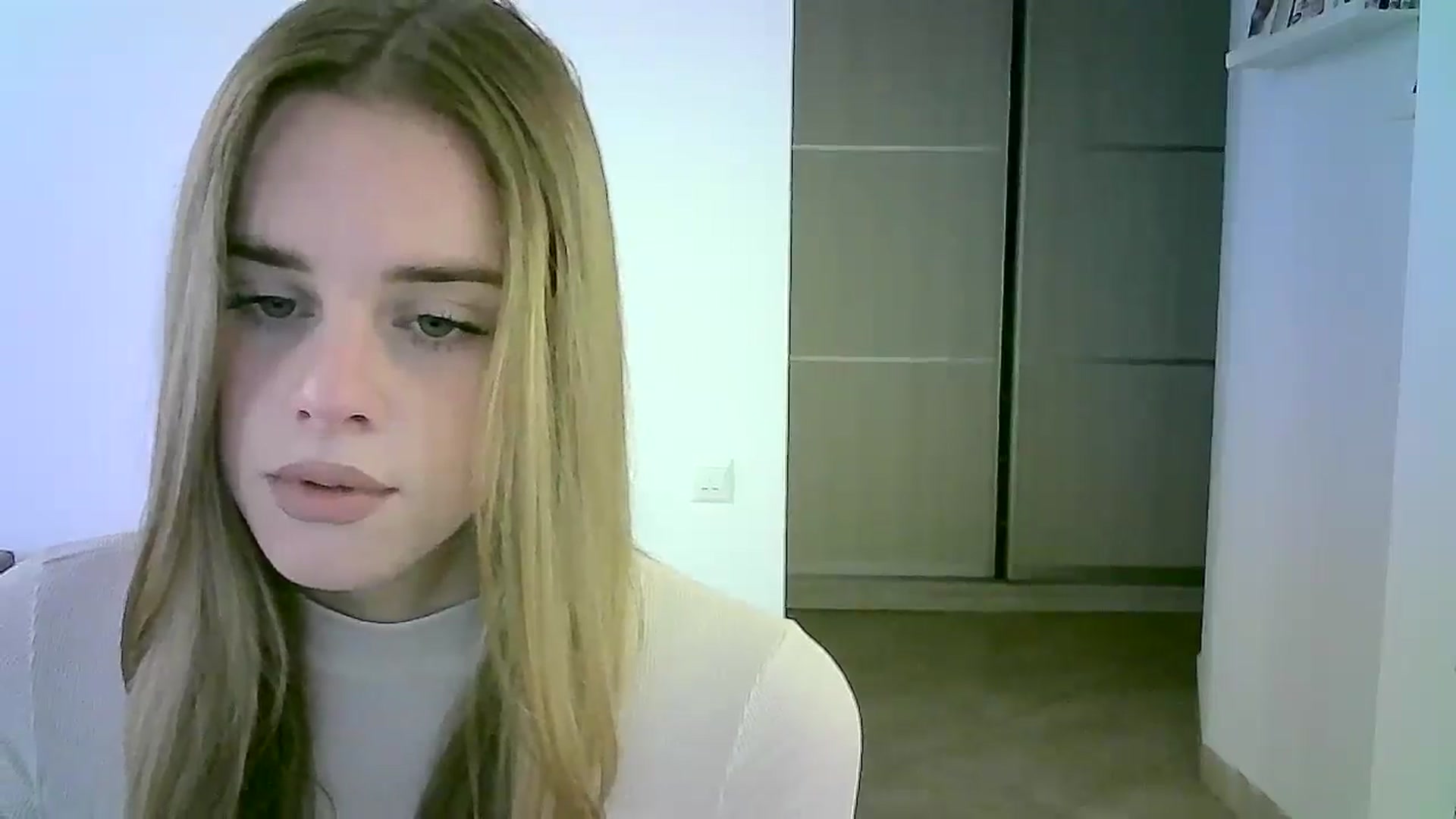 Gallery image thumbnail from JuliaWatson's myfreecams stream on, 11/14/2025, 10:20 image 16 of 20