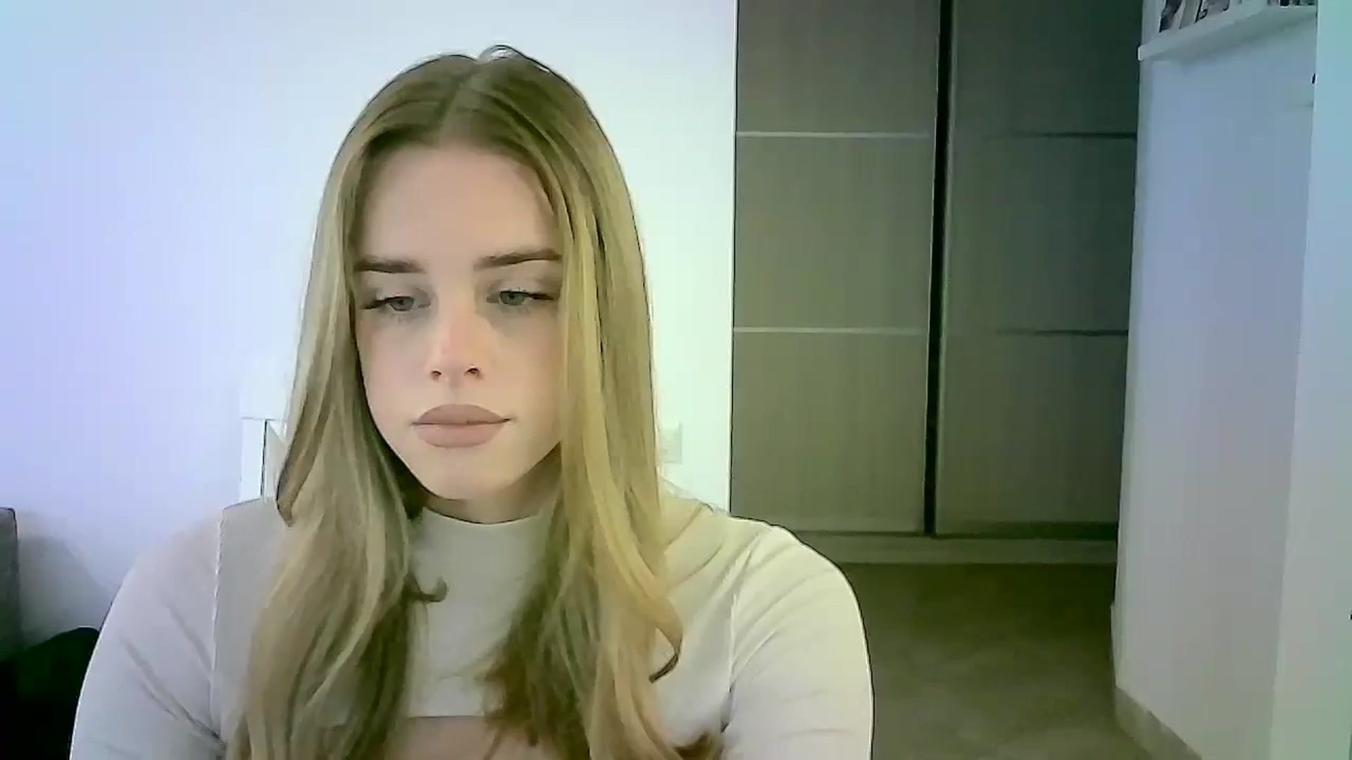 Gallery image thumbnail from JuliaWatson's myfreecams stream on, 11/14/2025, 10:20 image 1 of 20