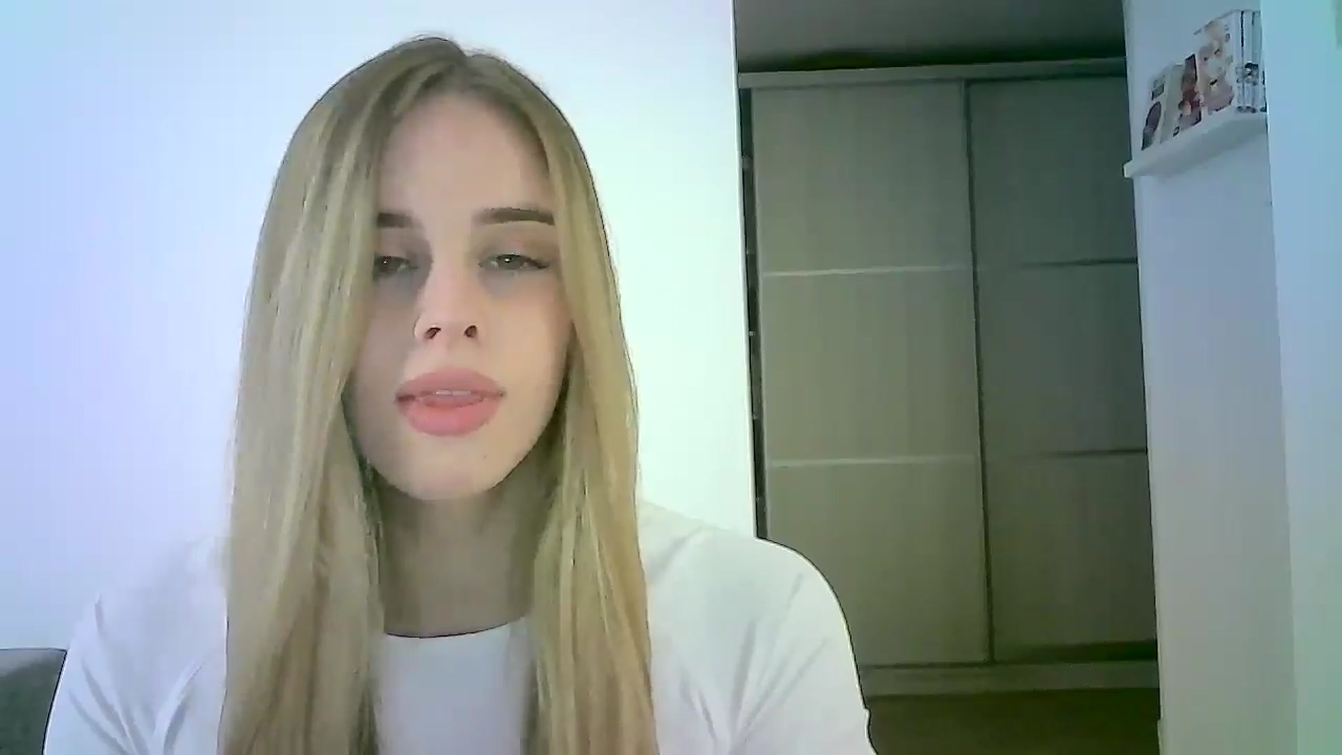 Gallery image thumbnail from JuliaWatson's myfreecams stream on, 11/24/2025, 11:08 image 16 of 20