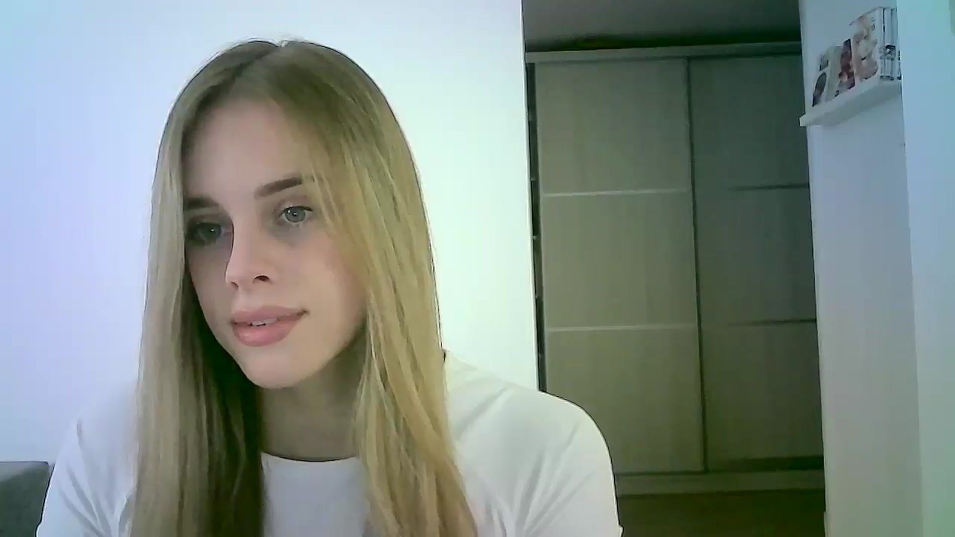 Gallery image thumbnail from JuliaWatson's myfreecams stream on, 11/24/2025, 11:08 image 8 of 20