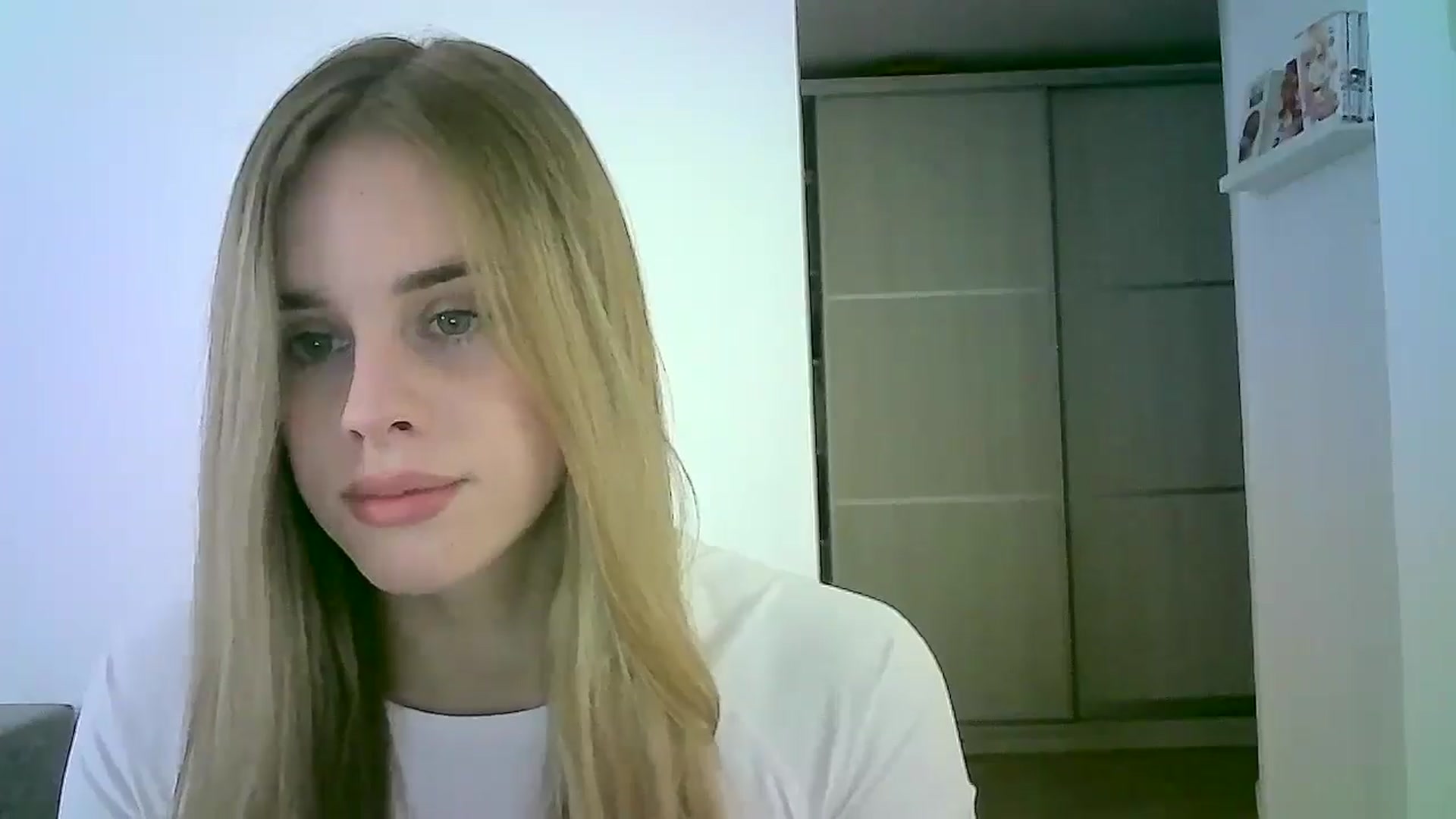 Gallery image thumbnail from JuliaWatson's myfreecams stream on, 11/24/2025, 11:08 image 12 of 20
