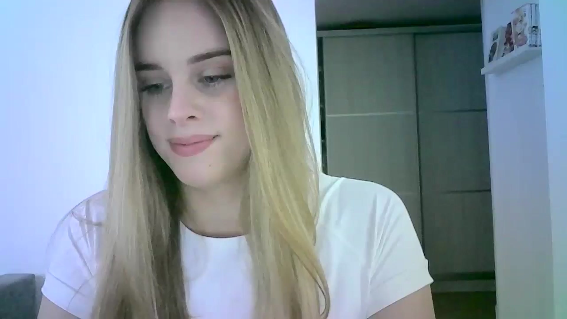 Gallery image thumbnail from JuliaWatson's myfreecams stream on, 11/24/2025, 11:48 image 11 of 20