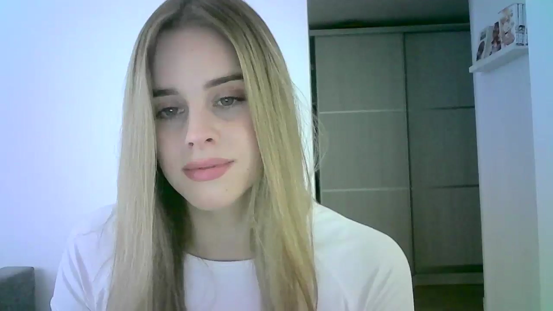 Gallery image thumbnail from JuliaWatson's myfreecams stream on, 11/24/2025, 11:48 image 13 of 20