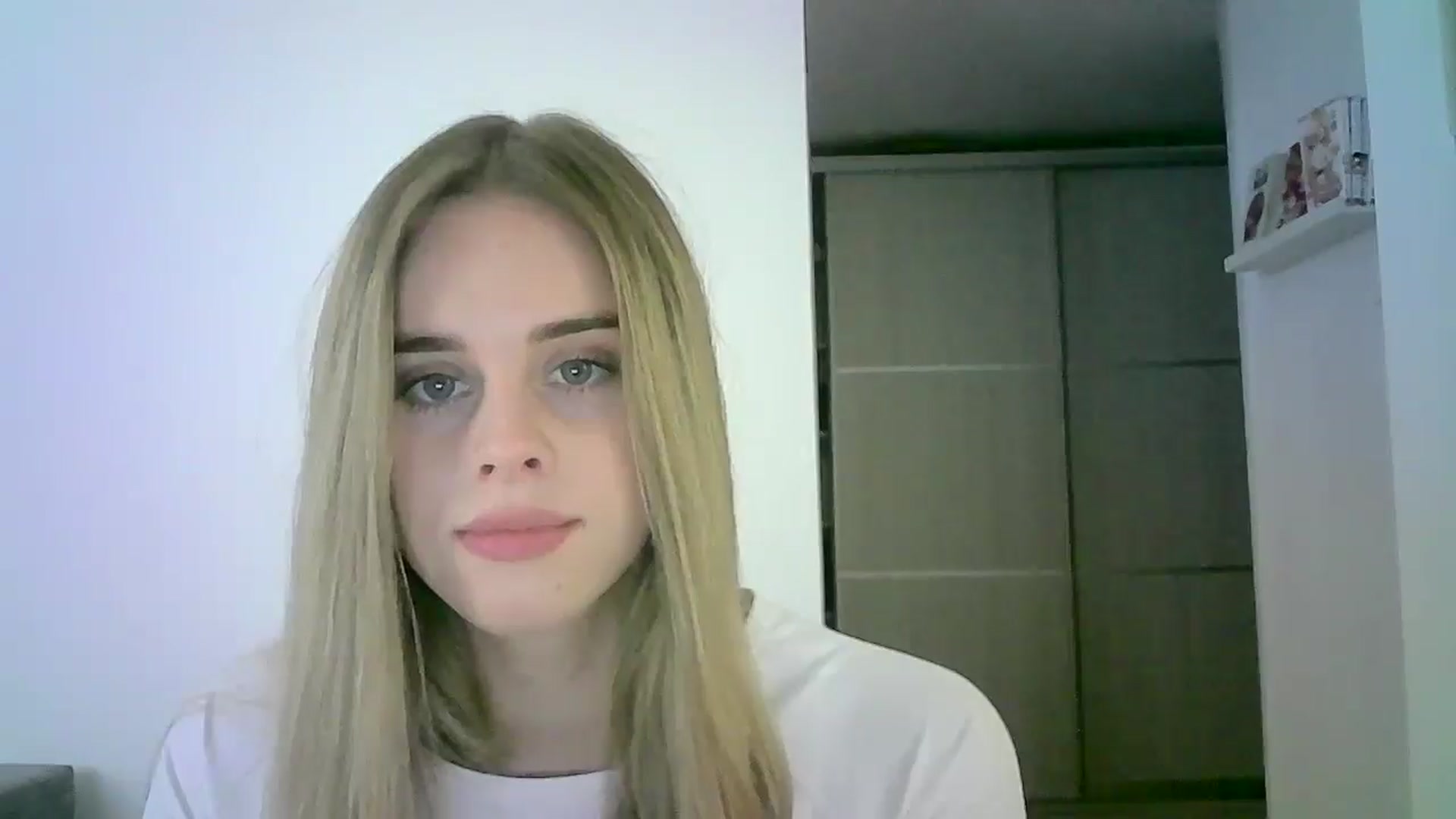 Gallery image thumbnail from JuliaWatson's myfreecams stream on, 11/24/2025, 12:52 image 15 of 20