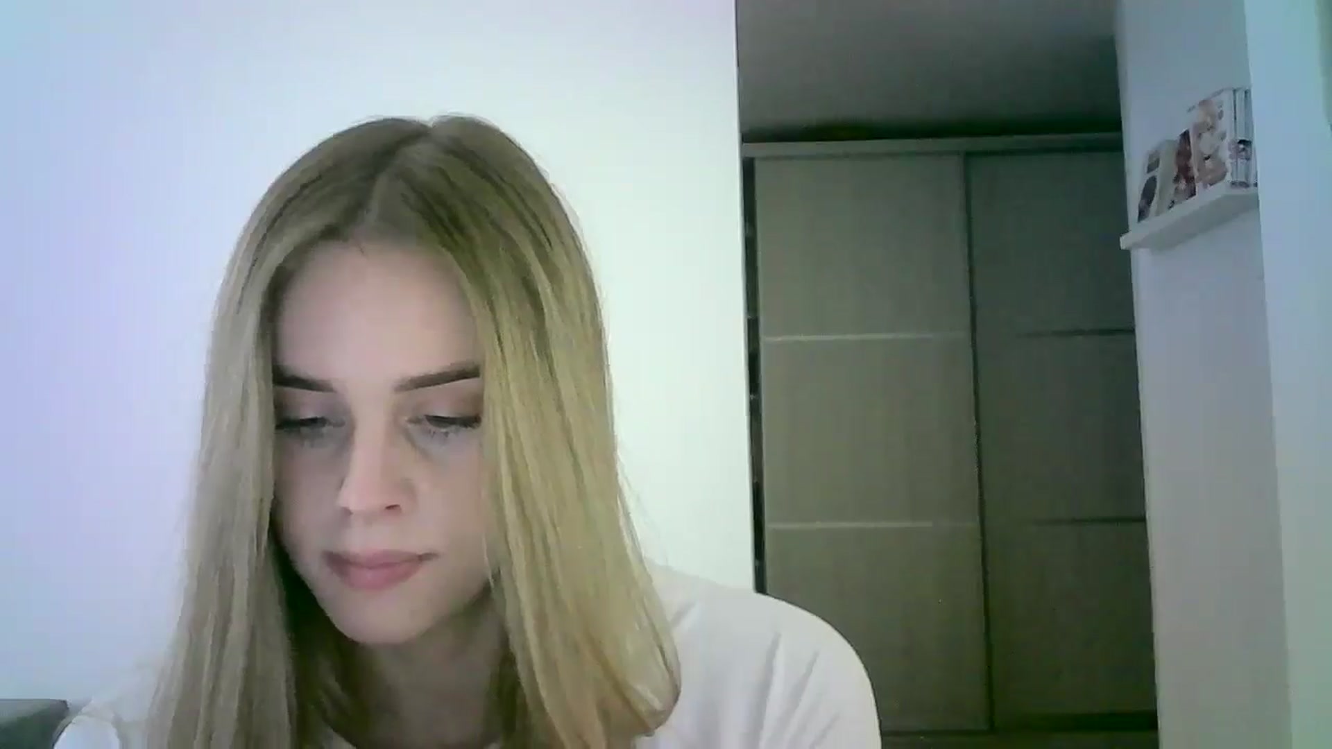 Gallery image thumbnail from JuliaWatson's myfreecams stream on, 11/24/2025, 12:52 image 10 of 20