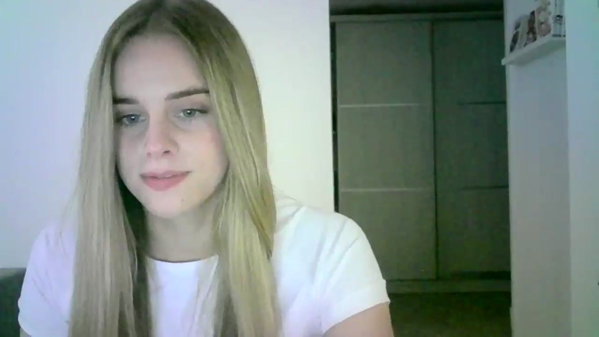 Gallery image thumbnail from JuliaWatson's myfreecams stream on, 11/24/2025, 14:37 image 3 of 20