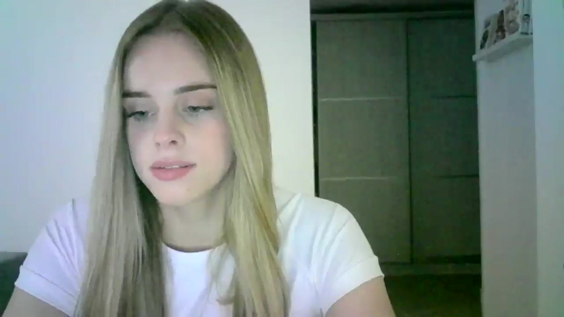 Gallery image thumbnail from JuliaWatson's myfreecams stream on, 11/24/2025, 14:37 image 4 of 20