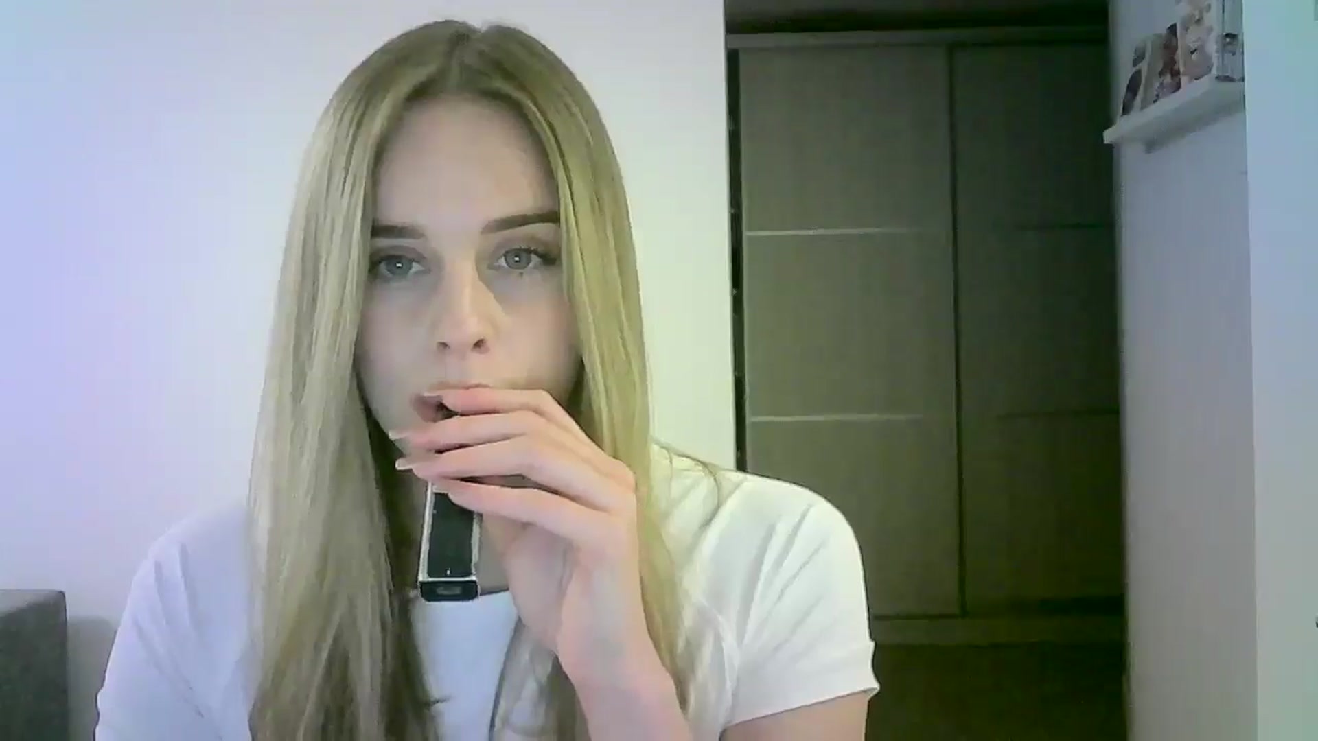 Gallery image thumbnail from JuliaWatson's myfreecams stream on, 11/24/2025, 14:37 image 20 of 20