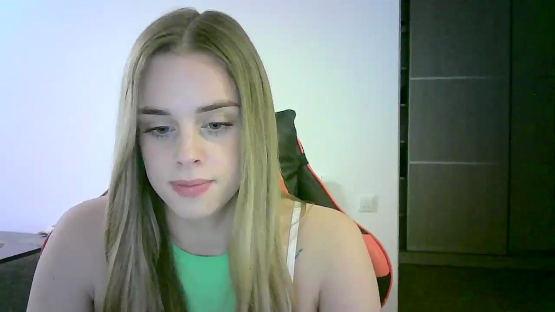 Gallery image thumbnail from JuliaWatson's myfreecams stream on, 11/25/2025, 16:22 image 9 of 20