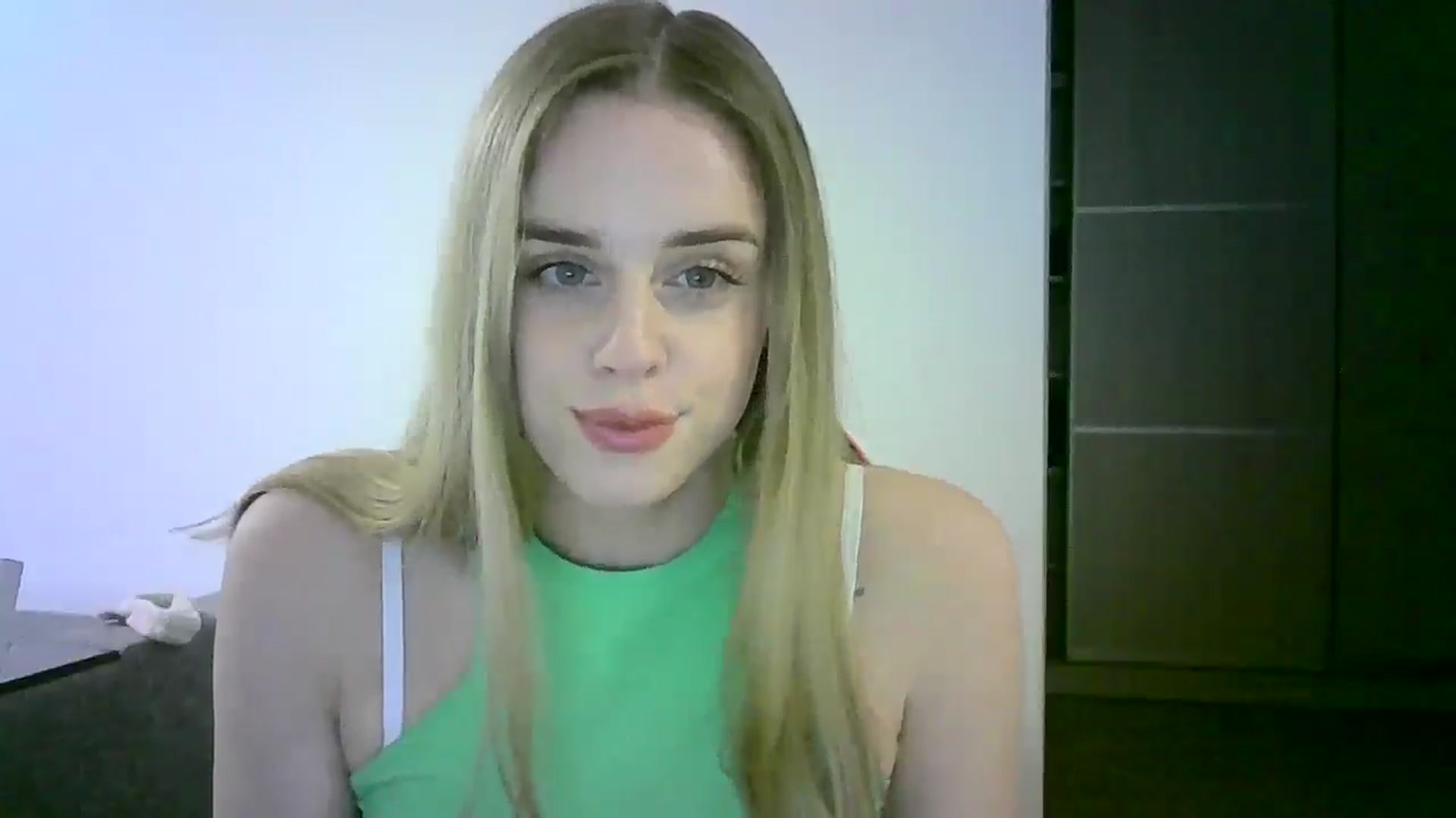 Gallery image thumbnail from JuliaWatson's myfreecams stream on, 11/25/2025, 16:22 image 20 of 20