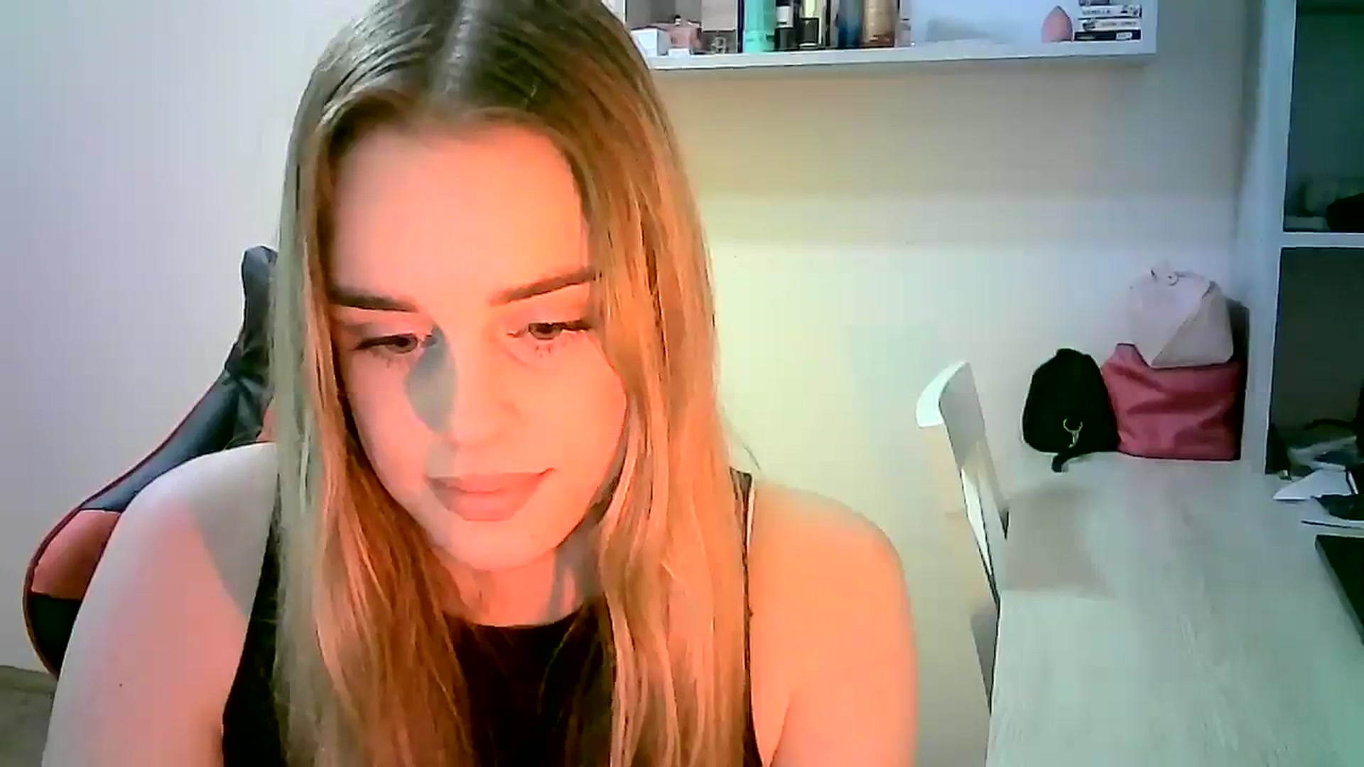 Gallery image thumbnail from JuliaWatson's myfreecams stream on, 12/11/2025, 20:57 image 20 of 20