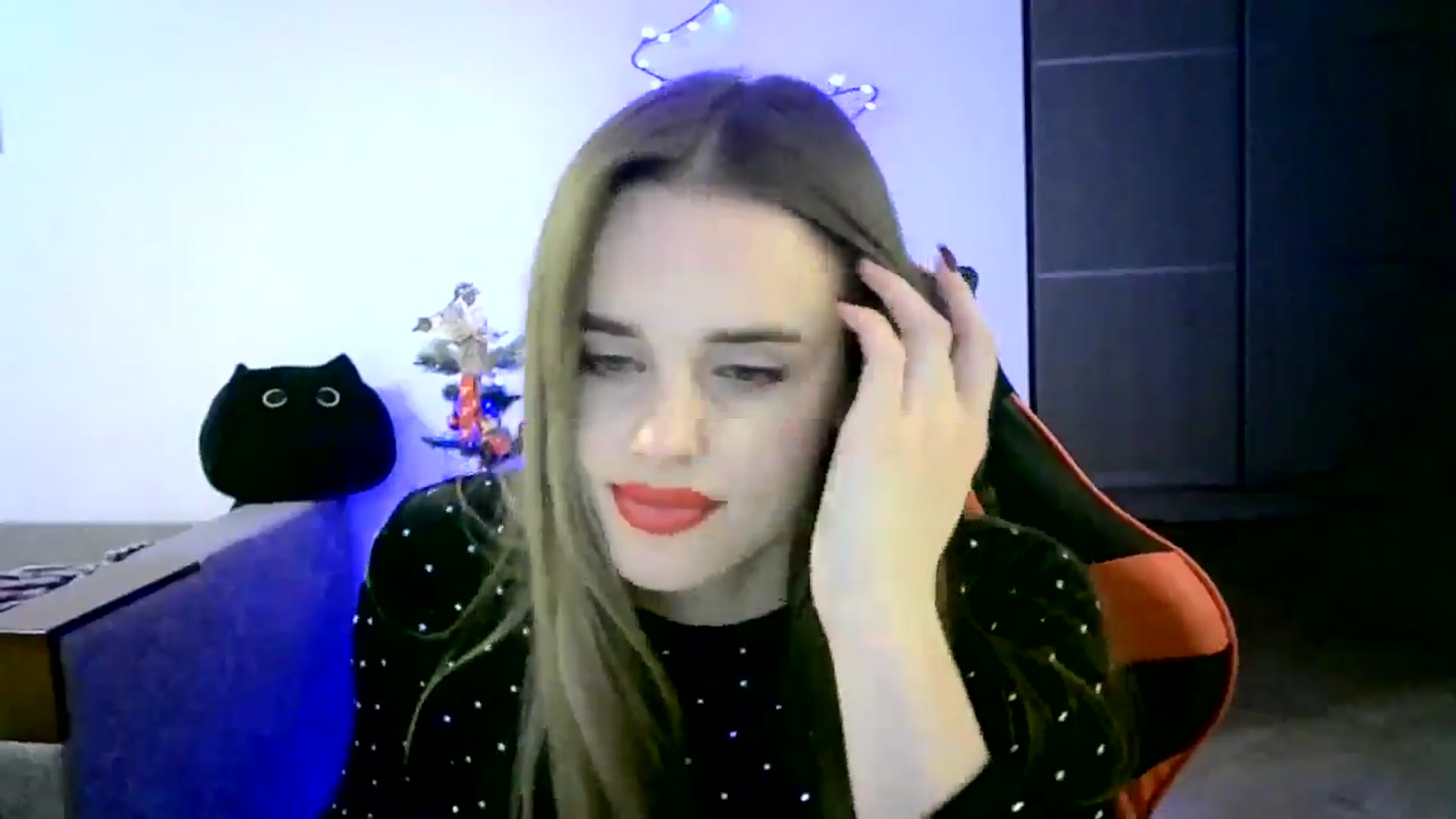 Gallery image thumbnail from JuliaWatson's myfreecams stream on, 12/15/2025, 24:45 image 19 of 20