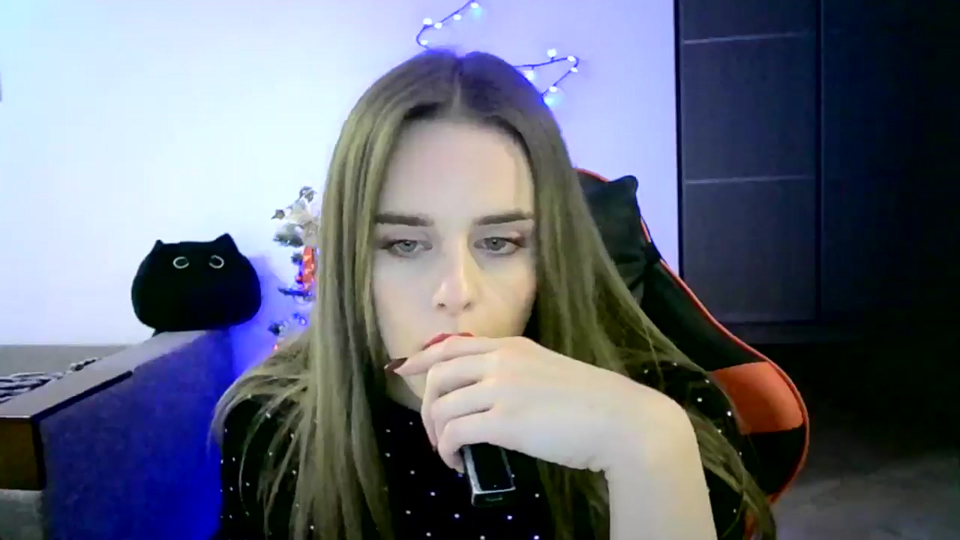 Gallery image thumbnail from JuliaWatson's myfreecams stream on, 12/15/2025, 24:45 image 20 of 20