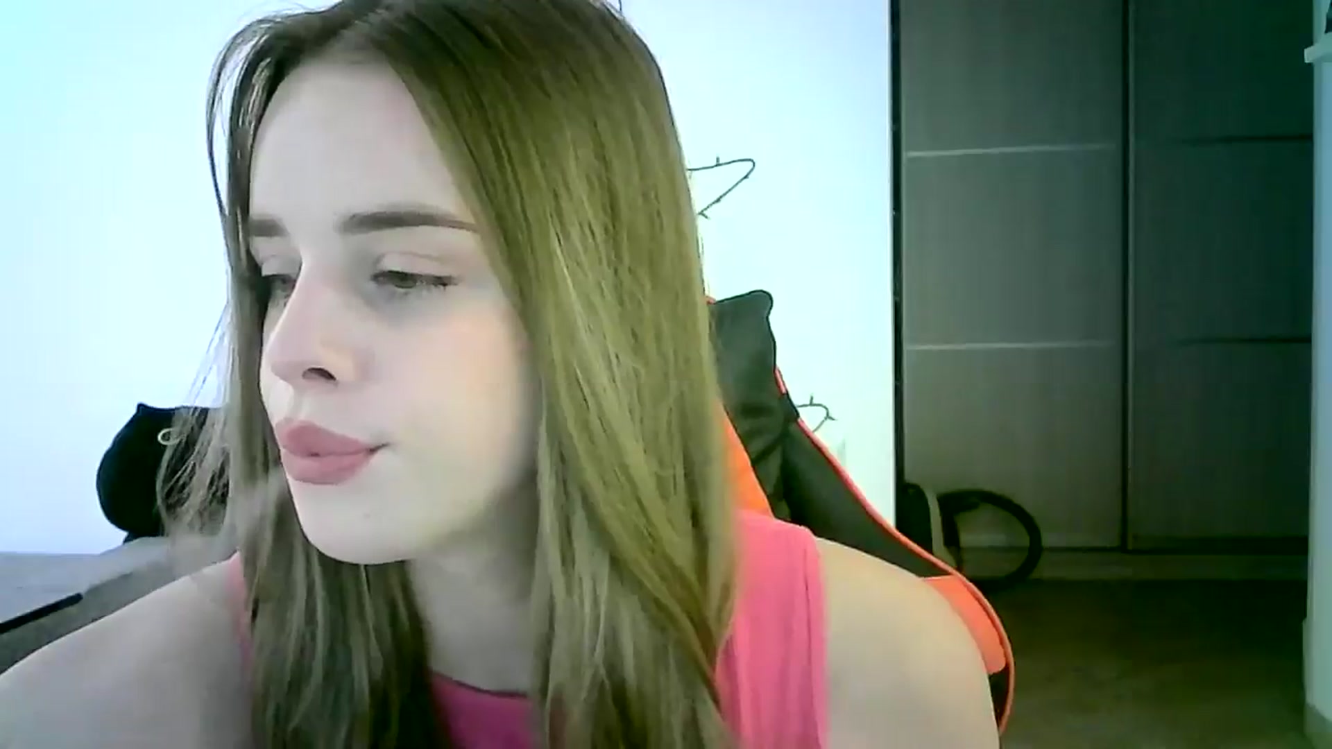Gallery image thumbnail from JuliaWatson's myfreecams stream on, 12/16/2025, 12:08 image 12 of 20