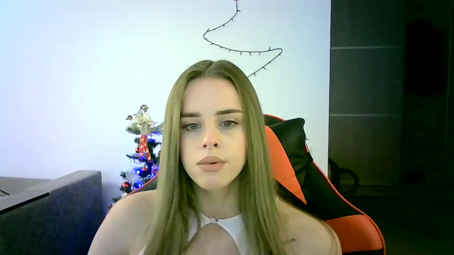 Gallery image thumbnail from JuliaWatson's myfreecams stream on, 12/18/2025, 13:22 image 1 of 20