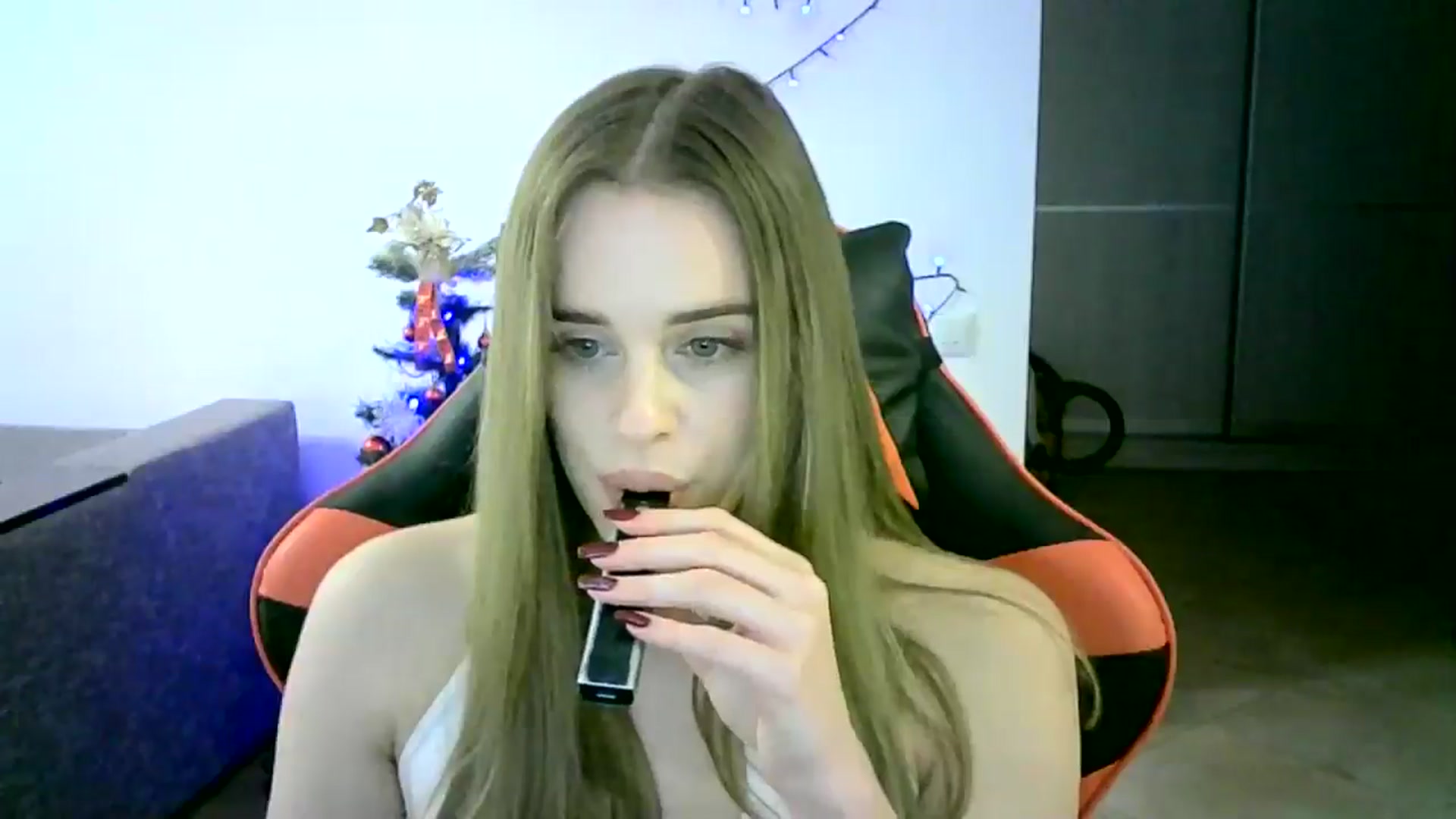 Gallery image thumbnail from JuliaWatson's myfreecams stream on, 12/18/2025, 15:03 image 20 of 20
