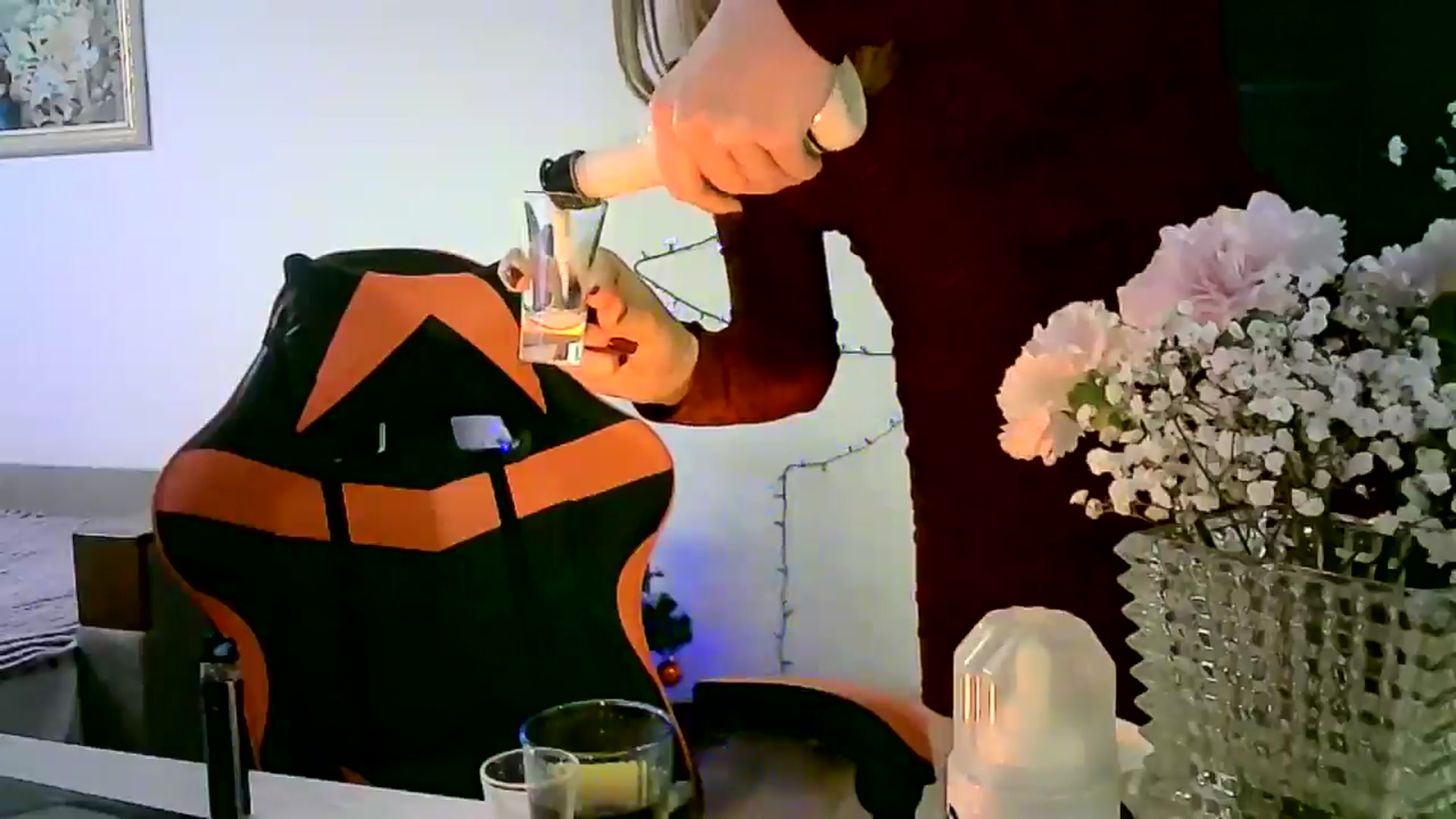 Gallery image thumbnail from JuliaWatson's myfreecams stream on, 12/23/2025, 21:07 image 7 of 20