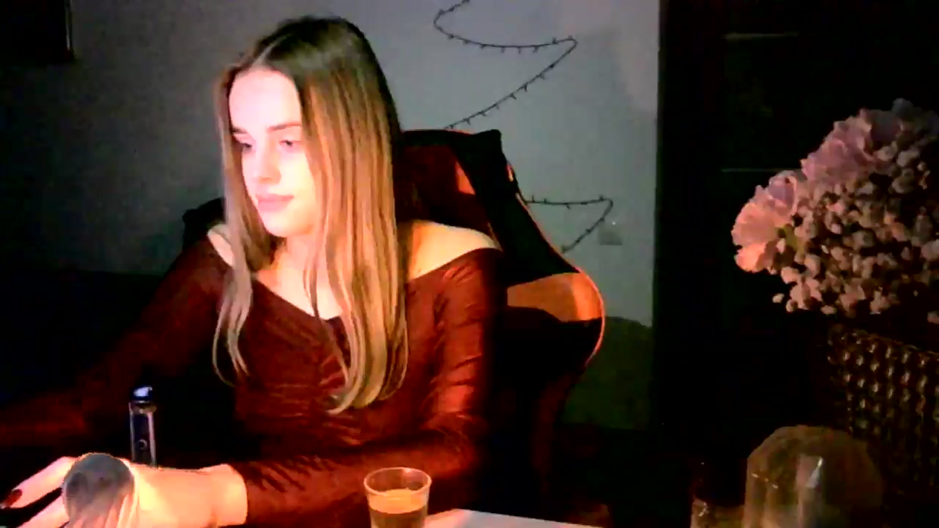 Gallery image thumbnail from JuliaWatson's myfreecams stream on, 12/23/2025, 22:34 image 10 of 20
