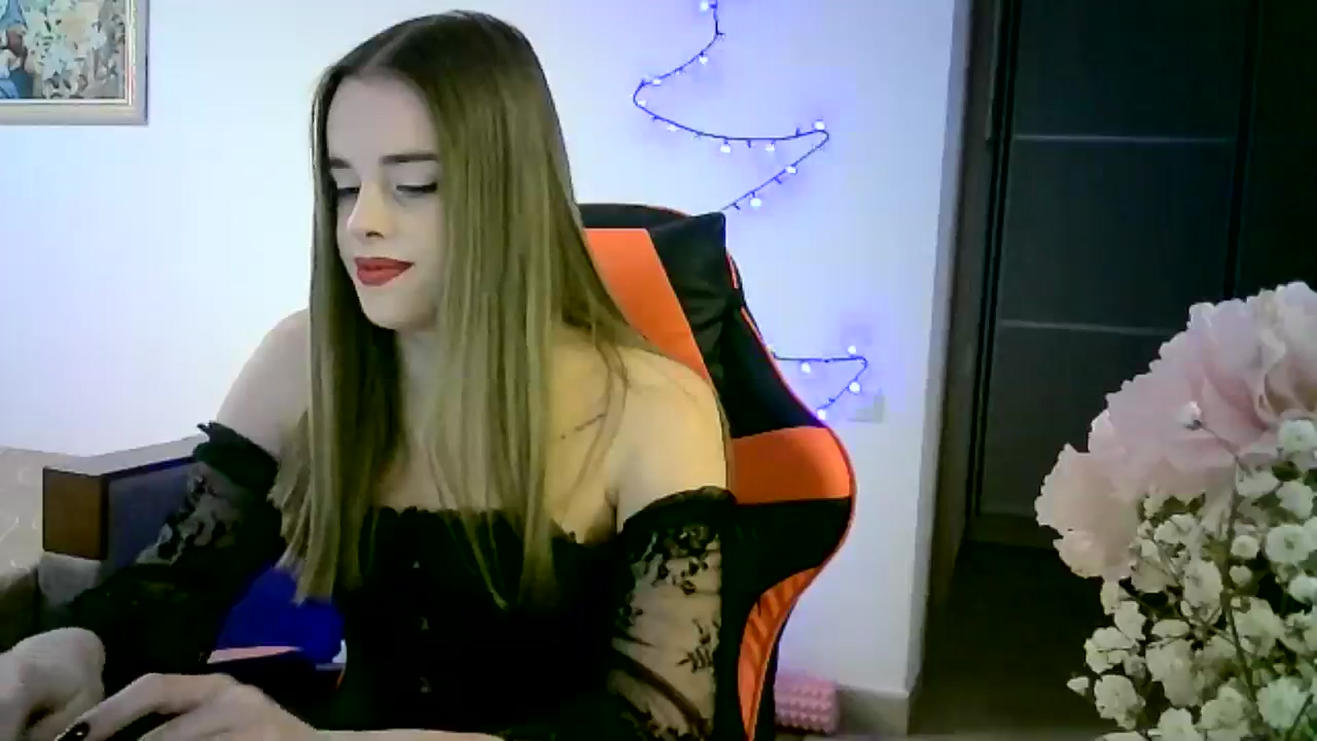 Gallery image thumbnail from JuliaWatson's myfreecams stream on, 12/25/2025, 13:49 image 18 of 20