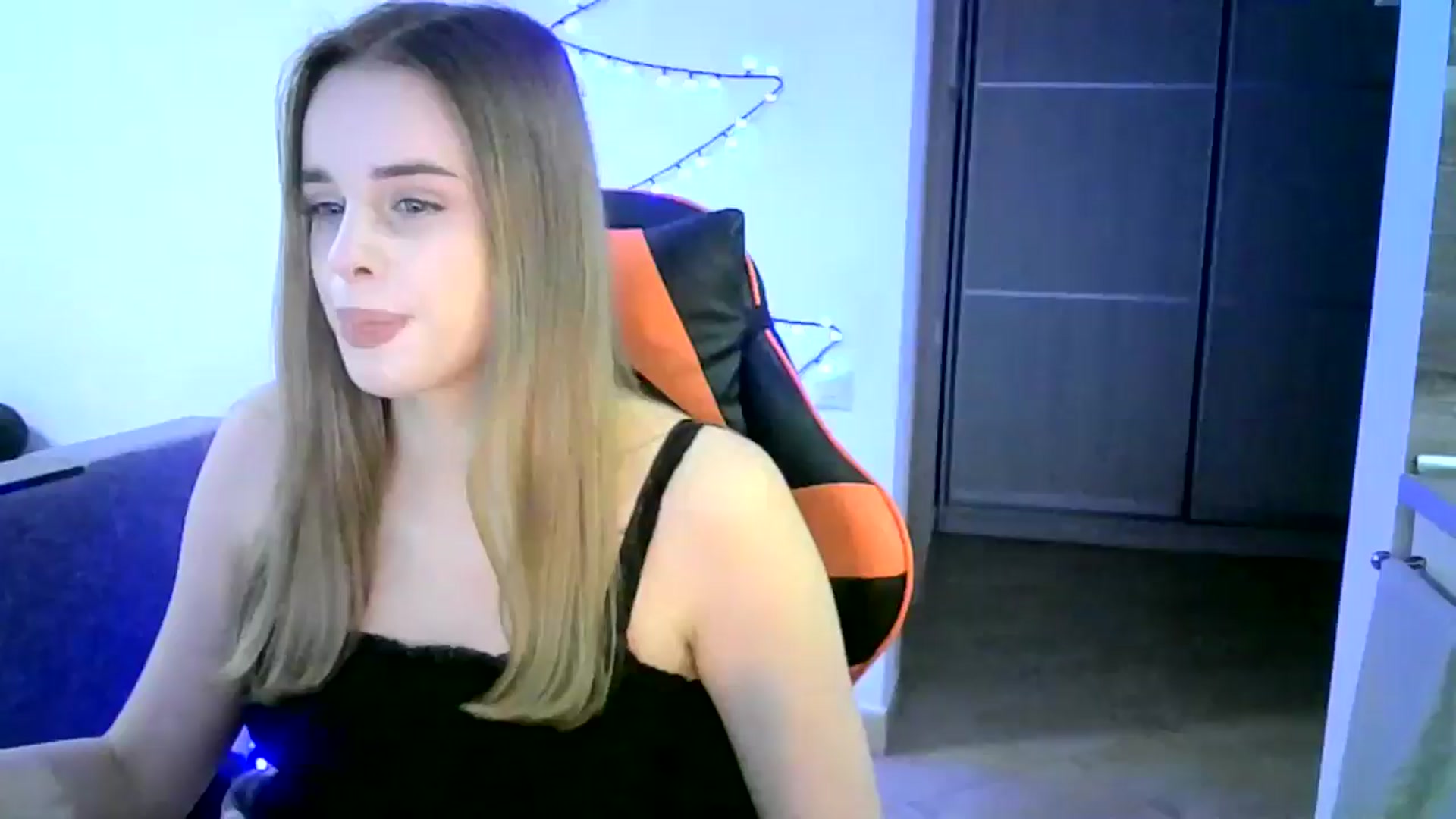 Gallery image thumbnail from JuliaWatson's myfreecams stream on, 12/27/2025, 15:59 image 1 of 20