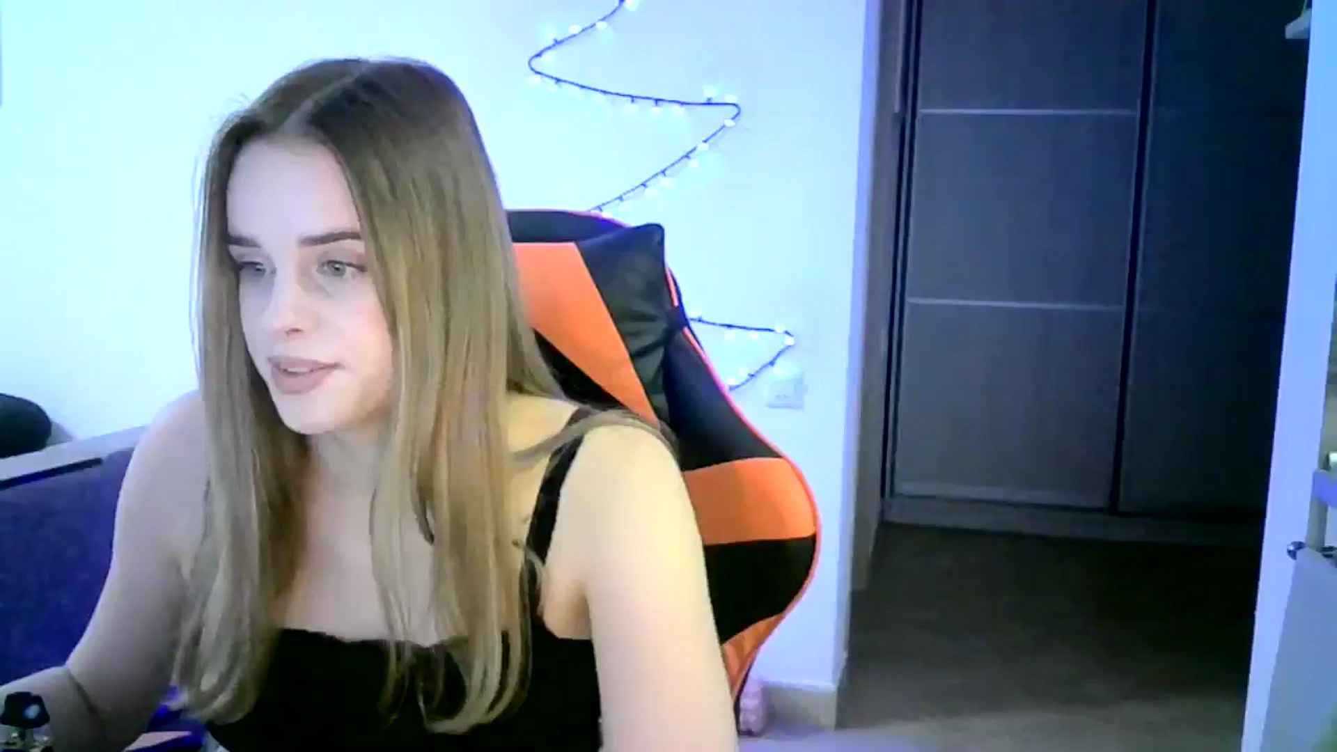 Gallery image thumbnail from JuliaWatson's myfreecams stream on, 12/27/2025, 15:59 image 20 of 20